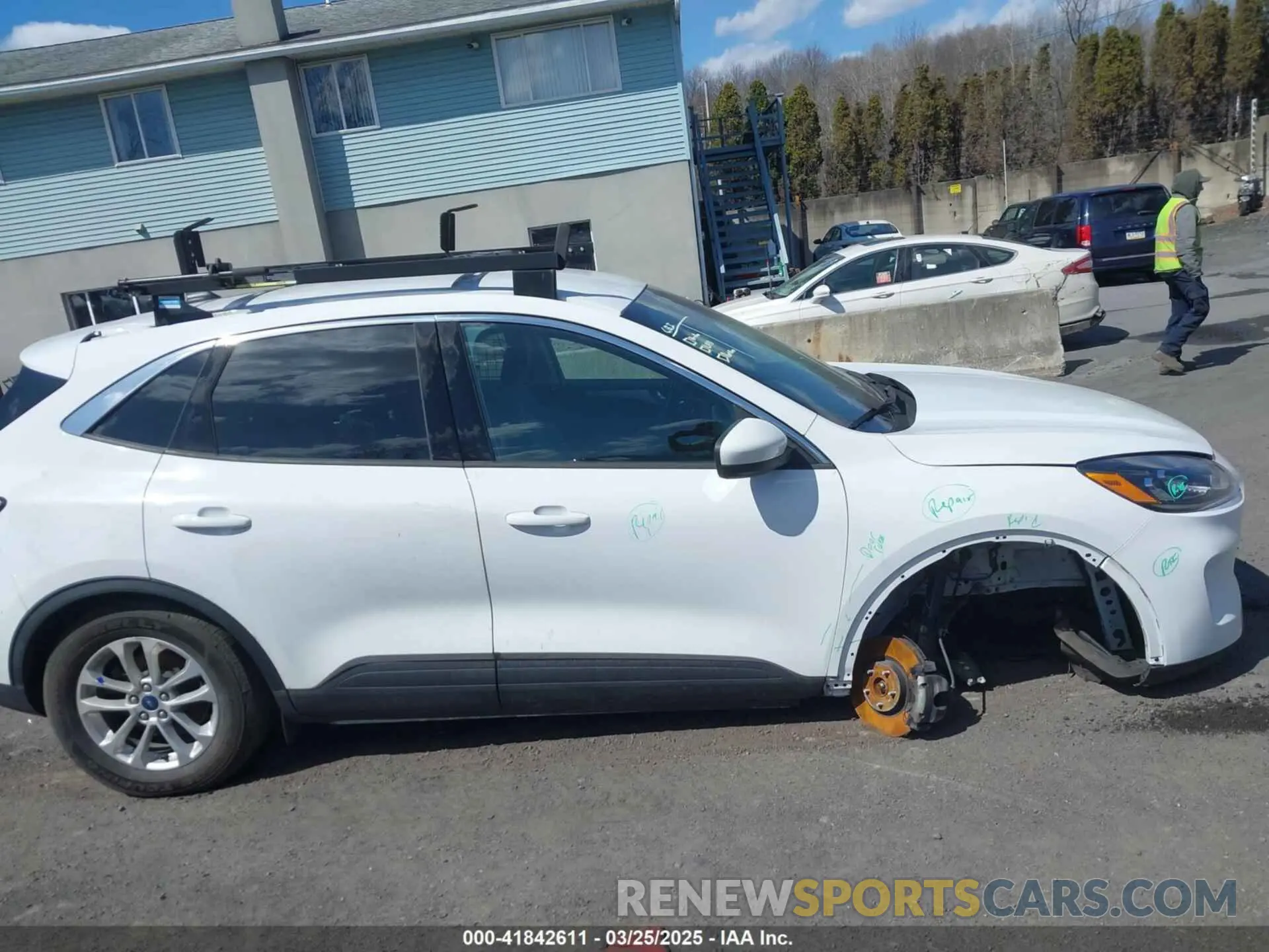 13 fotografías del automóvil dañado 1FMCU9G61LUB80243 FORD ESCAPE 2020