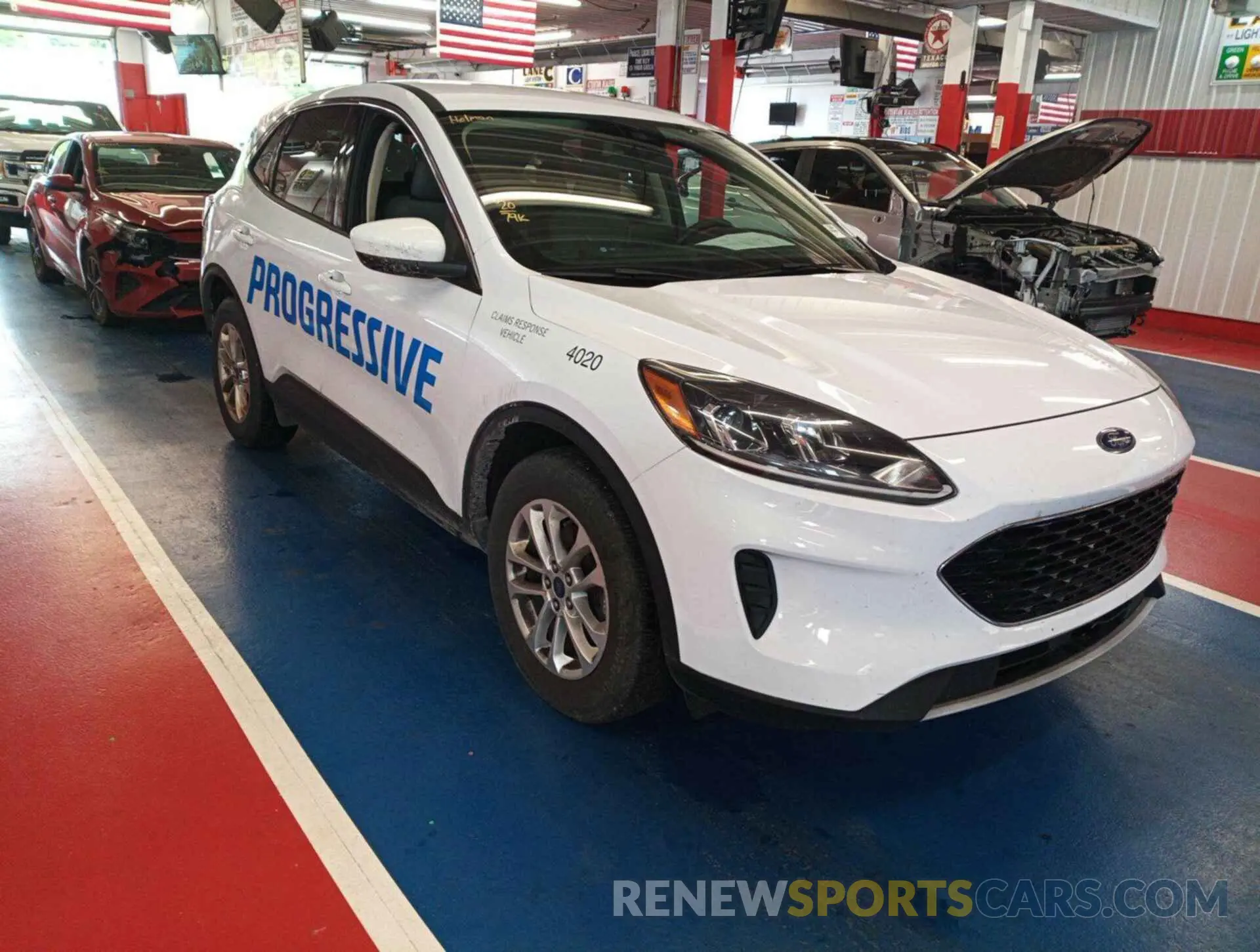 14 fotografías del automóvil dañado 1FMCU9G61LUB84020 FORD ESCAPE 2020
