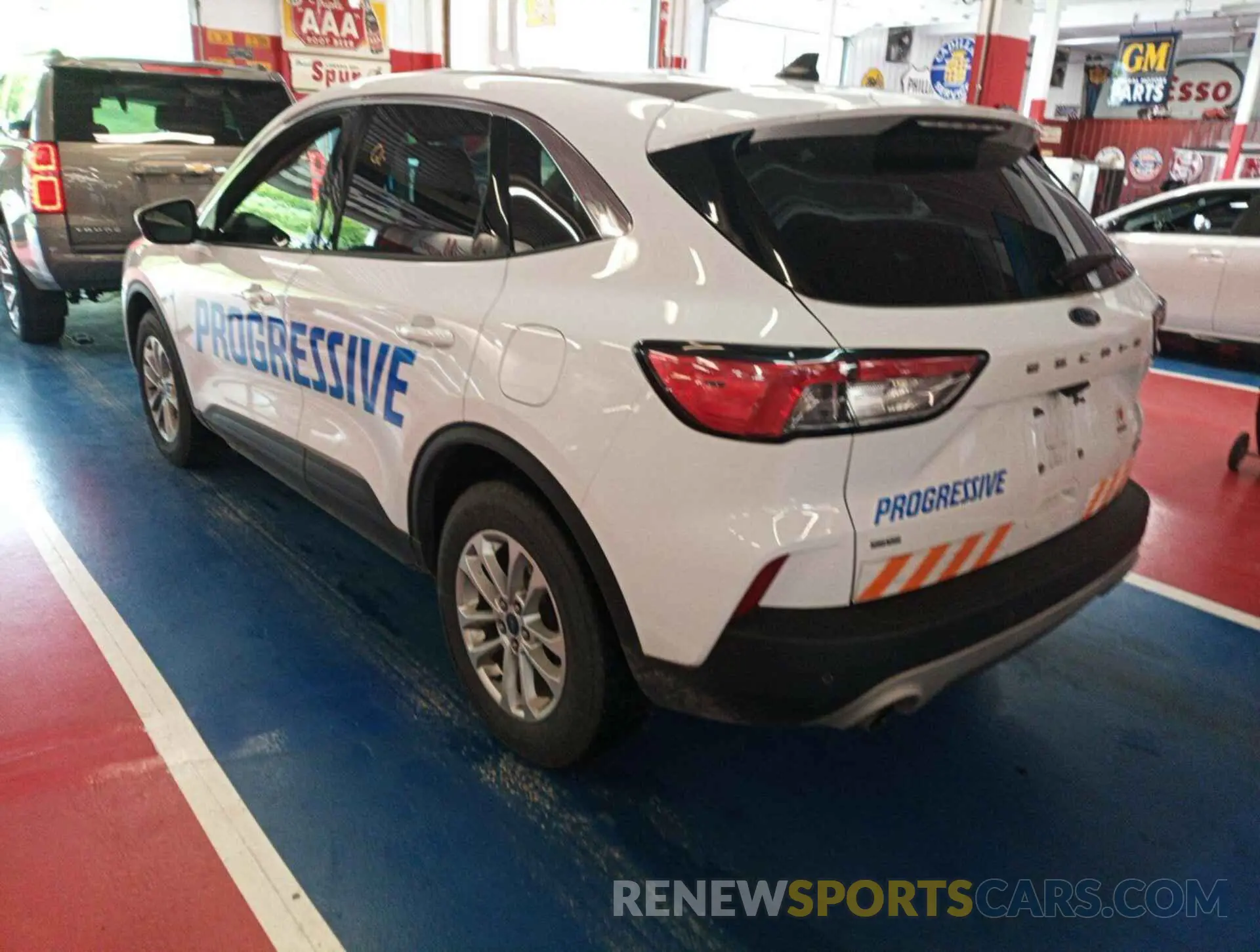 5 fotografías del automóvil dañado 1FMCU9G61LUB84020 FORD ESCAPE 2020