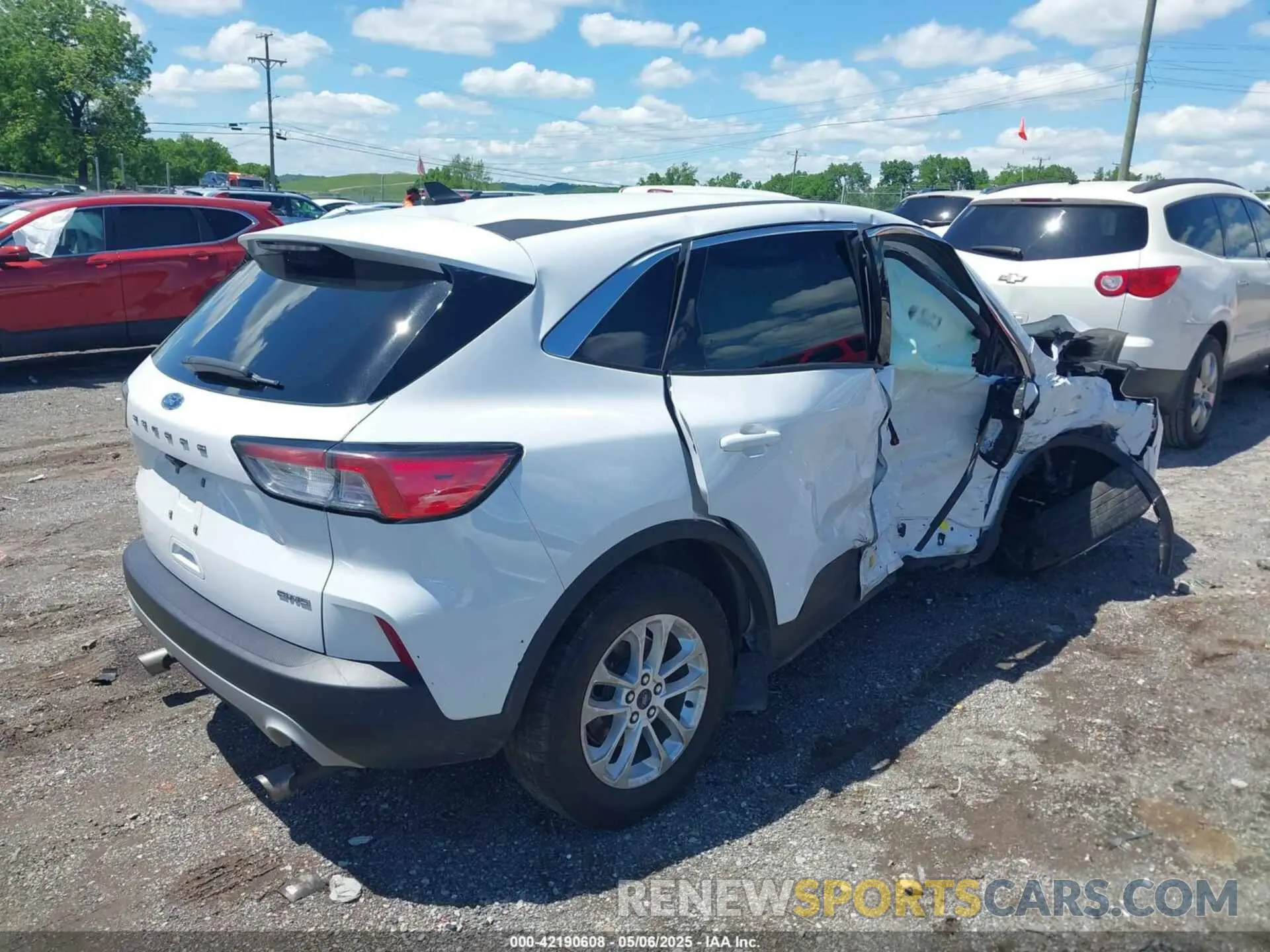 4 fotografías del automóvil dañado 1FMCU9G61LUC53241 FORD ESCAPE 2020