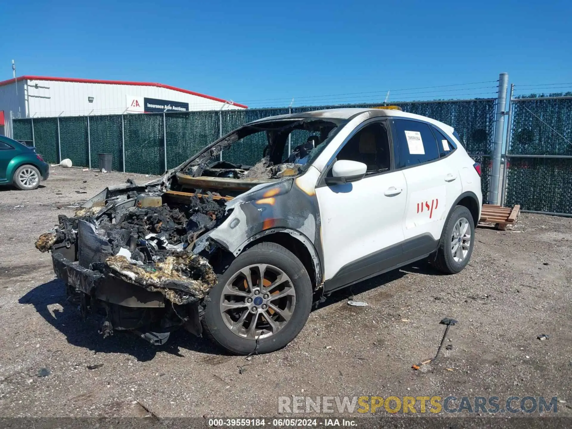 2 fotografías del automóvil dañado 1FMCU9G62LUA09288 FORD ESCAPE 2020