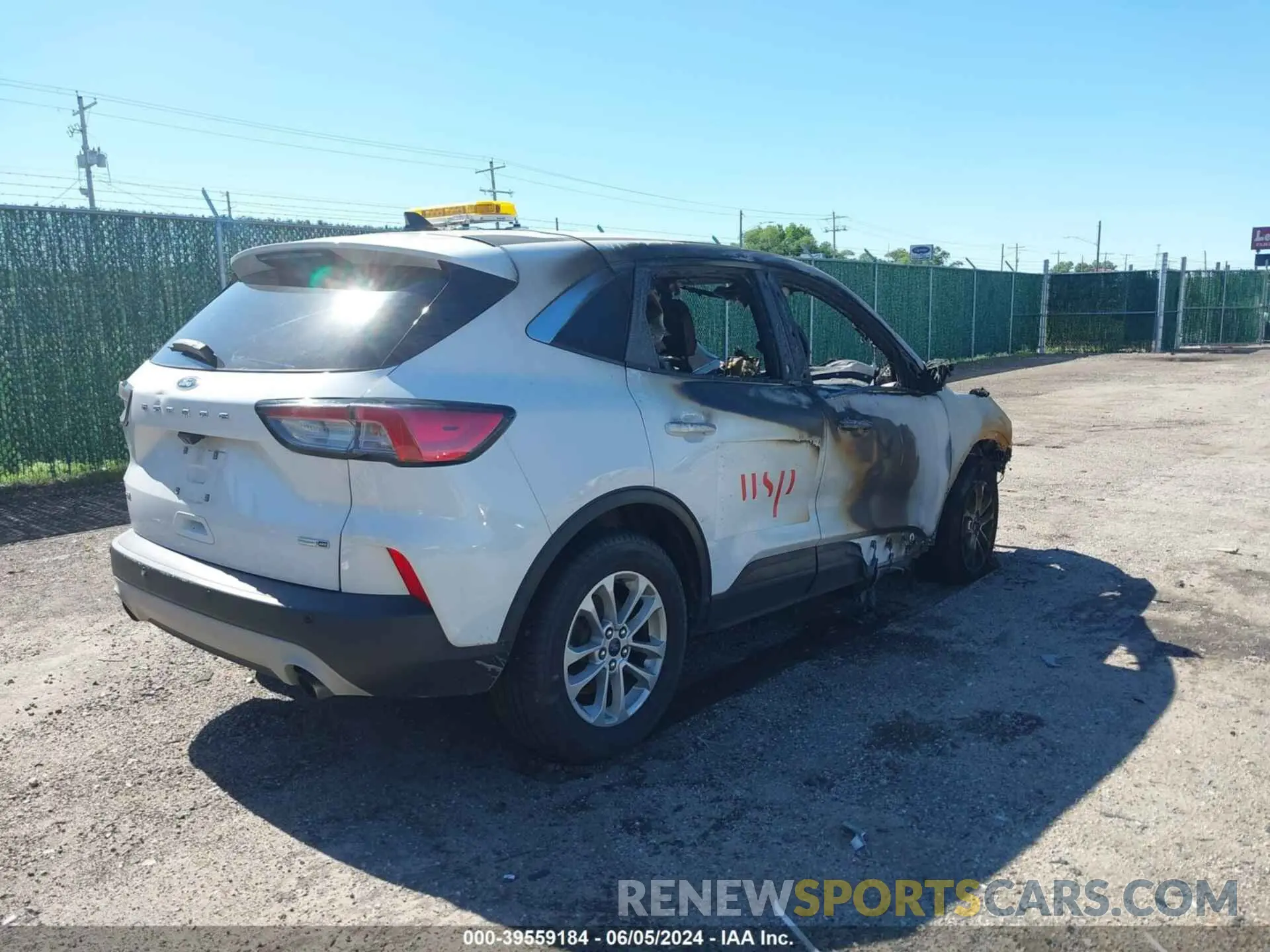 4 fotografías del automóvil dañado 1FMCU9G62LUA09288 FORD ESCAPE 2020