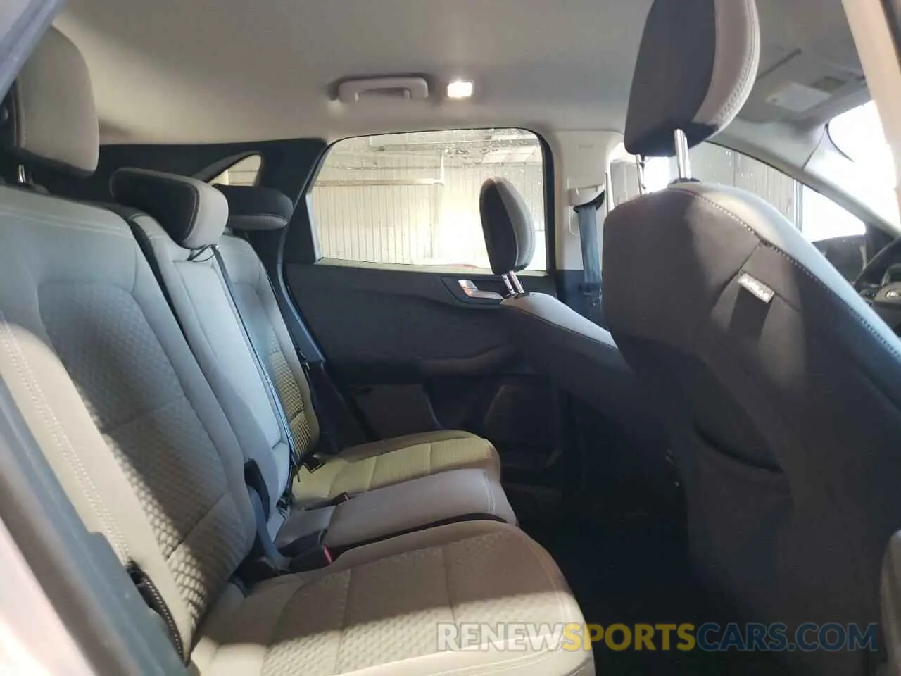 11 fotografías del automóvil dañado 1FMCU9G62LUA94715 FORD ESCAPE 2020