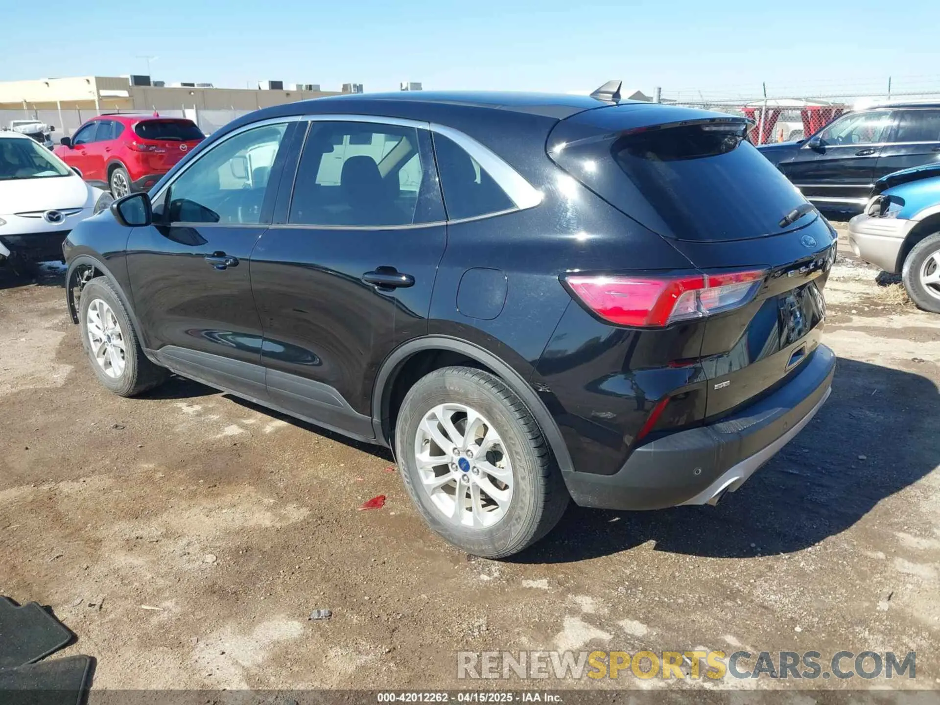 3 fotografías del automóvil dañado 1FMCU9G62LUB25722 FORD ESCAPE 2020