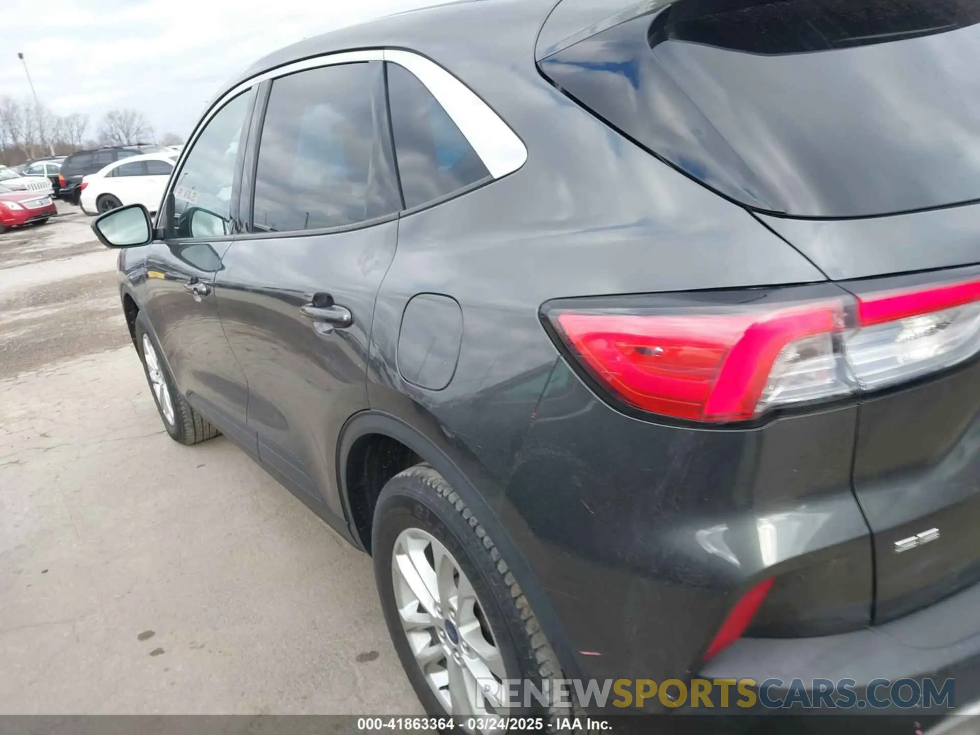 14 fotografías del automóvil dañado 1FMCU9G62LUB61510 FORD ESCAPE 2020
