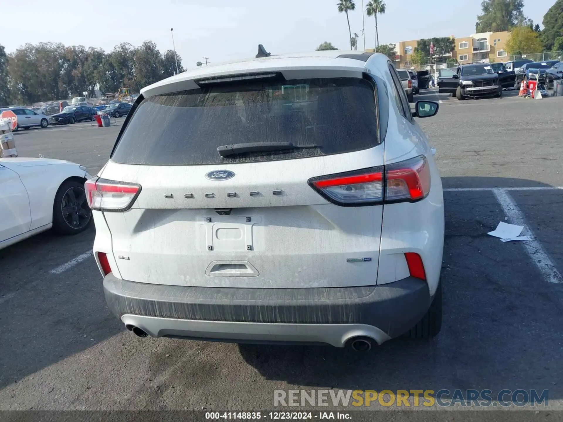 16 fotografías del automóvil dañado 1FMCU9G62LUB72944 FORD ESCAPE 2020