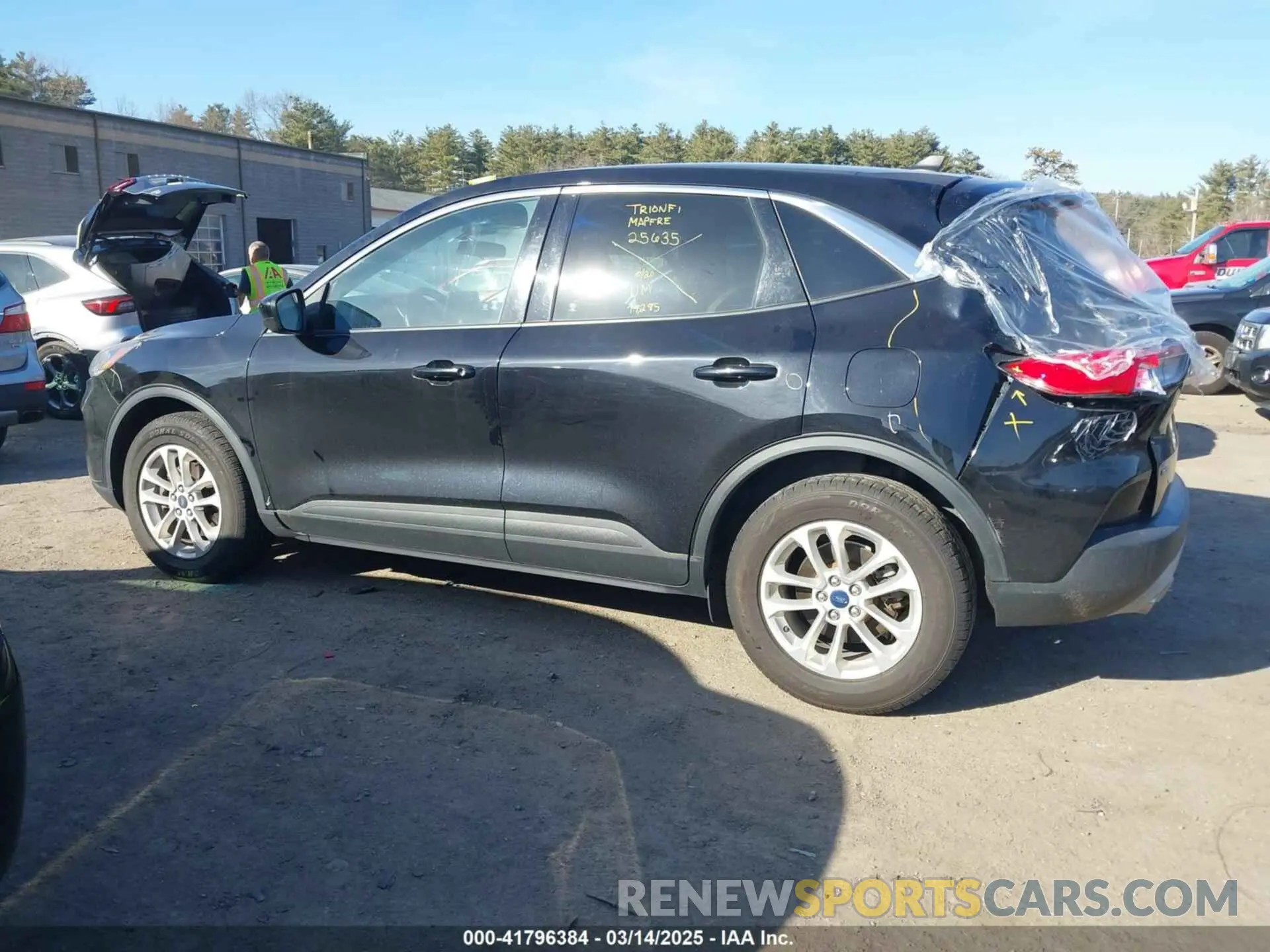14 fotografías del automóvil dañado 1FMCU9G62LUC22404 FORD ESCAPE 2020