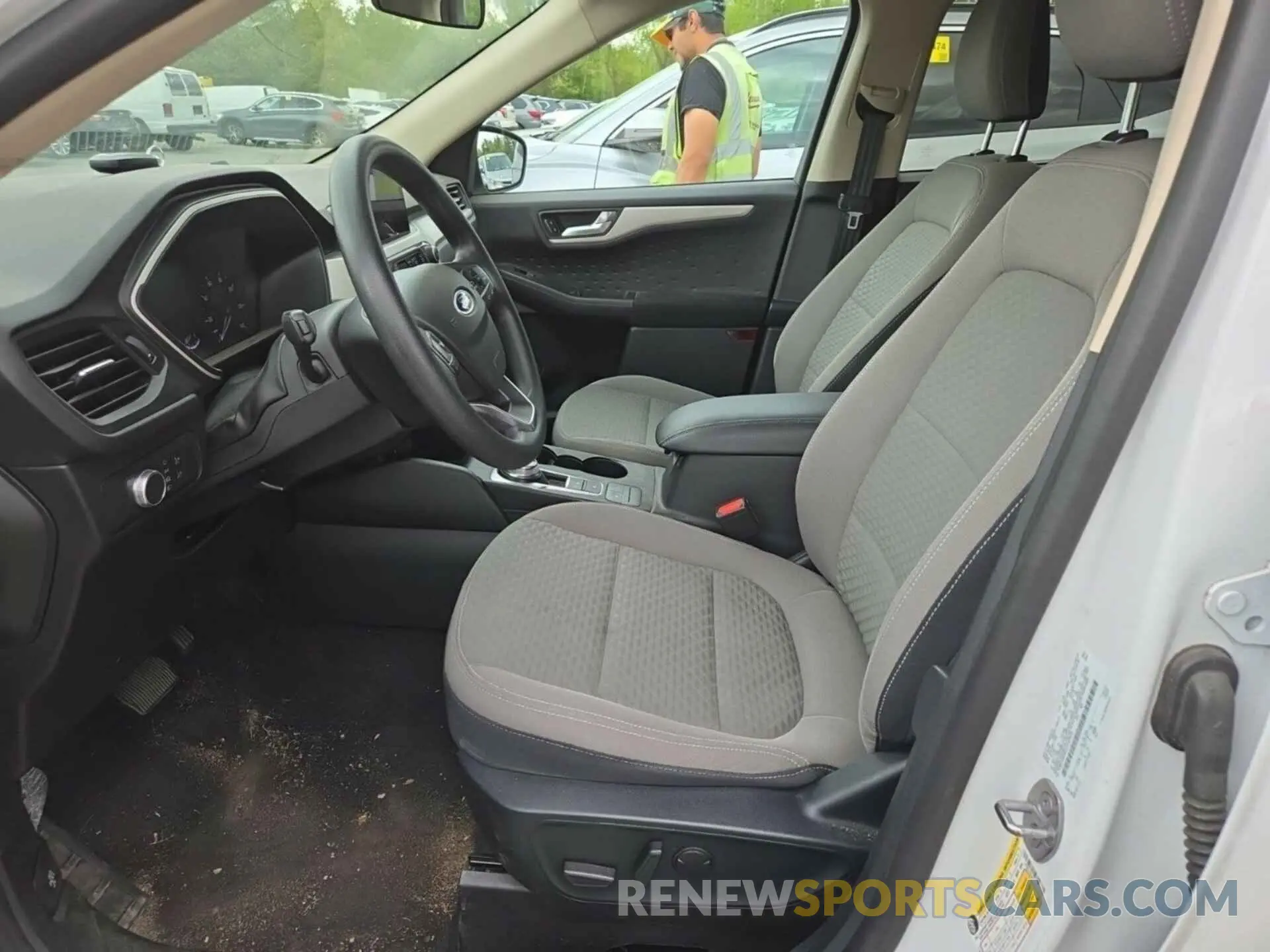 13 fotografías del automóvil dañado 1FMCU9G62LUC47075 FORD ESCAPE 2020