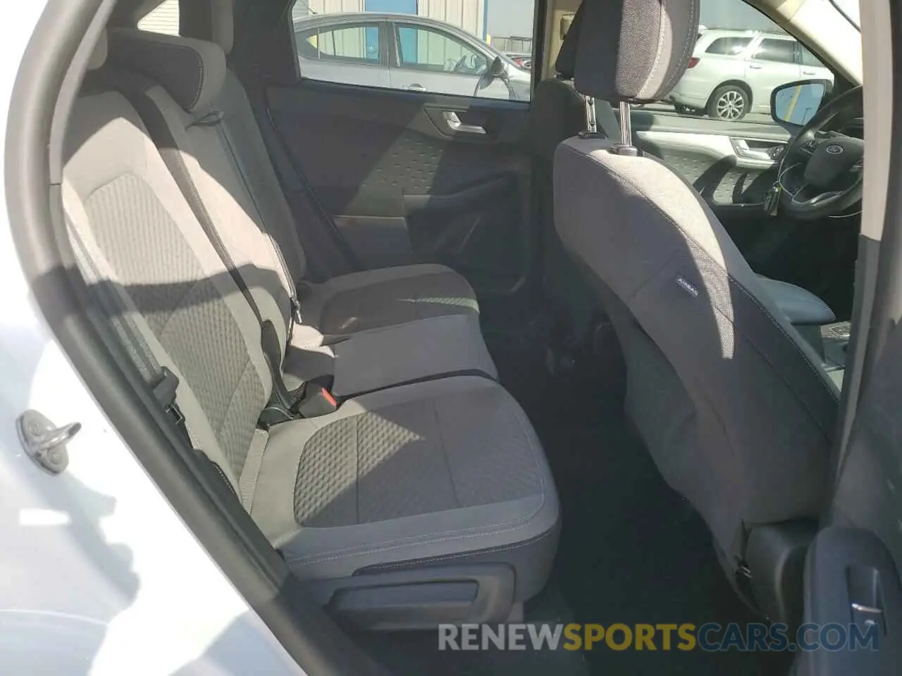 10 fotografías del automóvil dañado 1FMCU9G63LUA01099 FORD ESCAPE 2020
