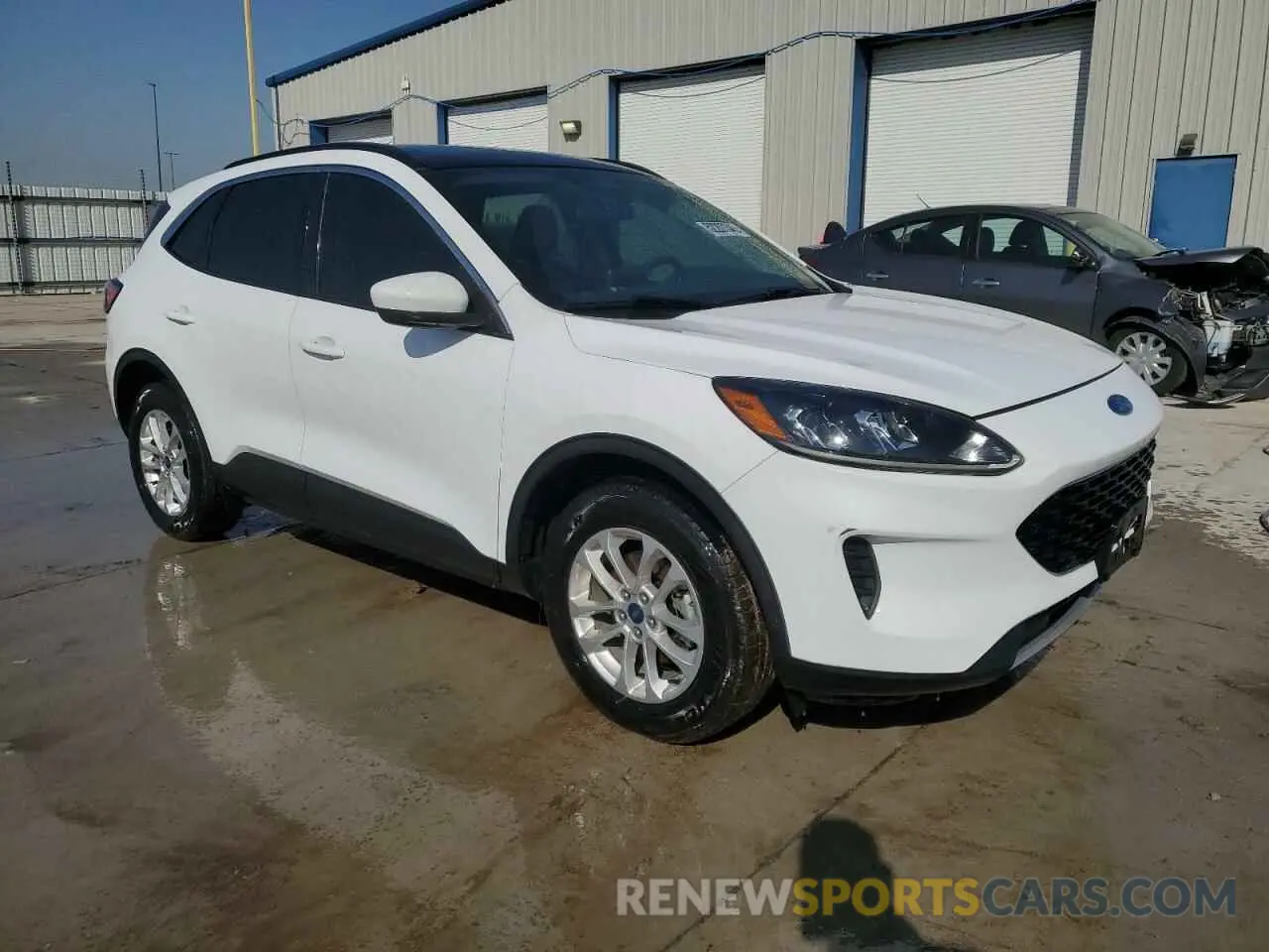 4 fotografías del automóvil dañado 1FMCU9G63LUA01099 FORD ESCAPE 2020