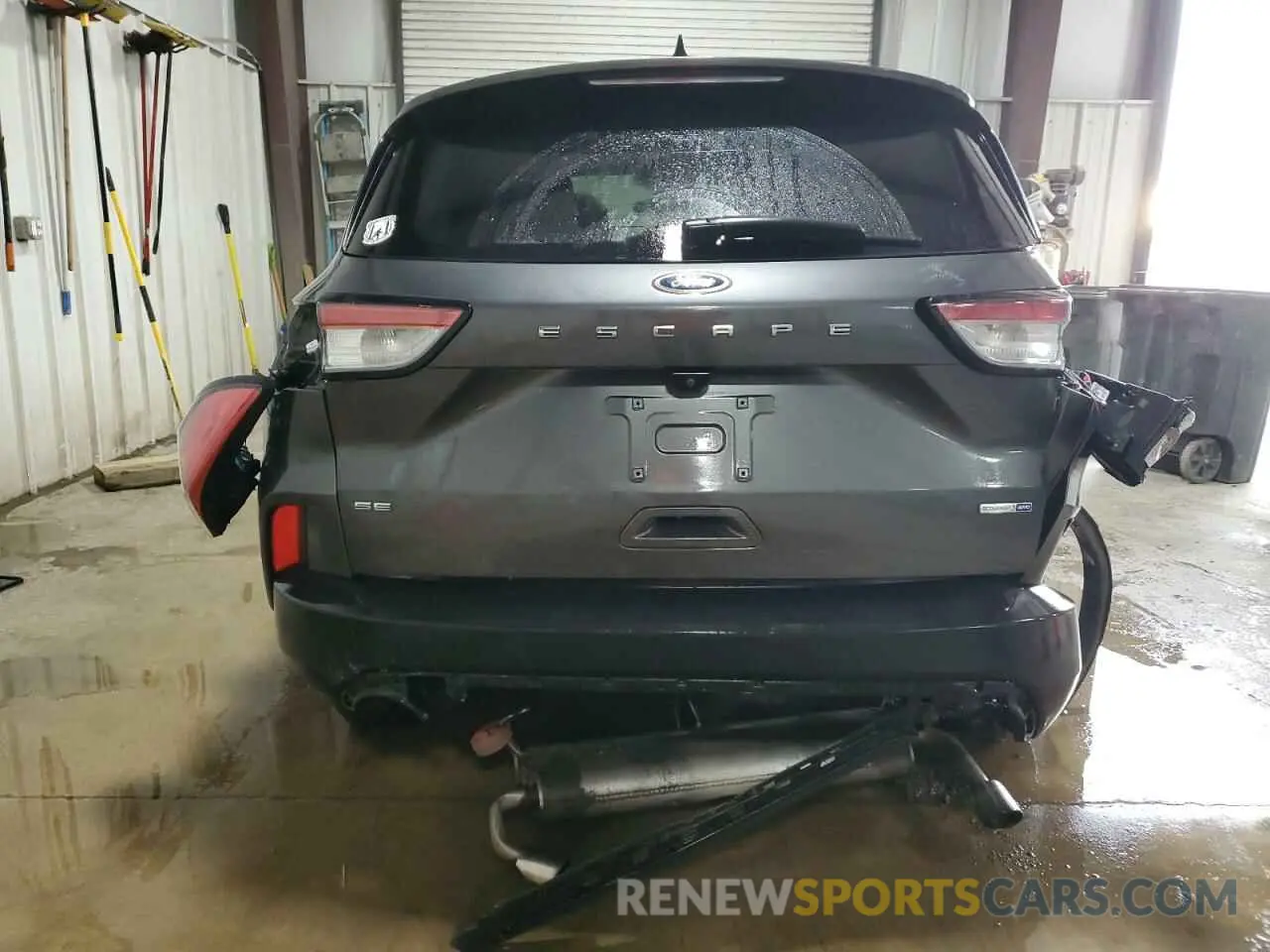 6 fotografías del automóvil dañado 1FMCU9G63LUA27895 FORD ESCAPE 2020