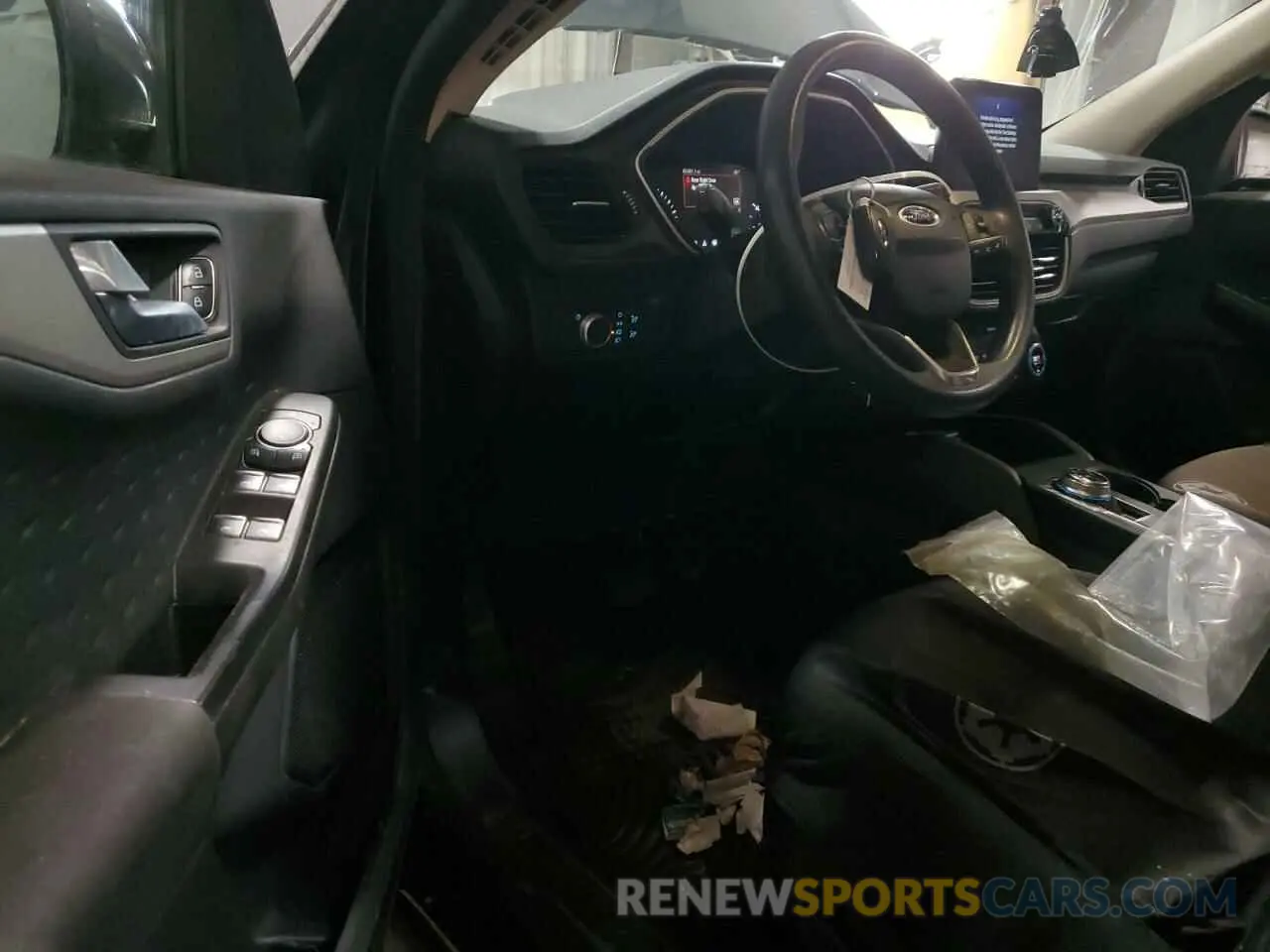 8 fotografías del automóvil dañado 1FMCU9G63LUA27895 FORD ESCAPE 2020