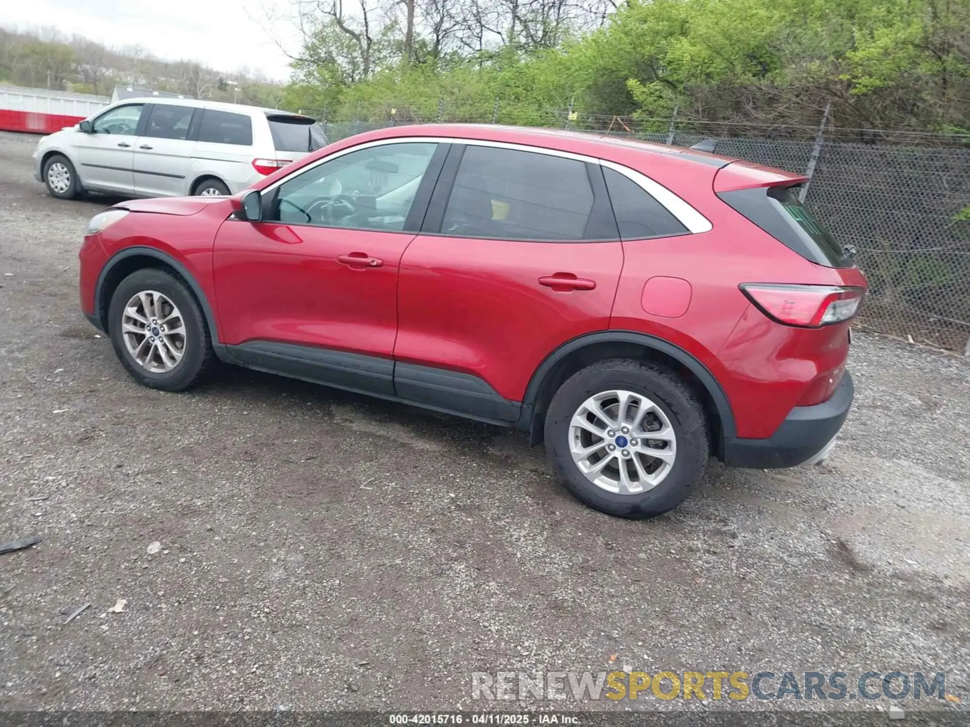 3 fotografías del automóvil dañado 1FMCU9G63LUA88955 FORD ESCAPE 2020