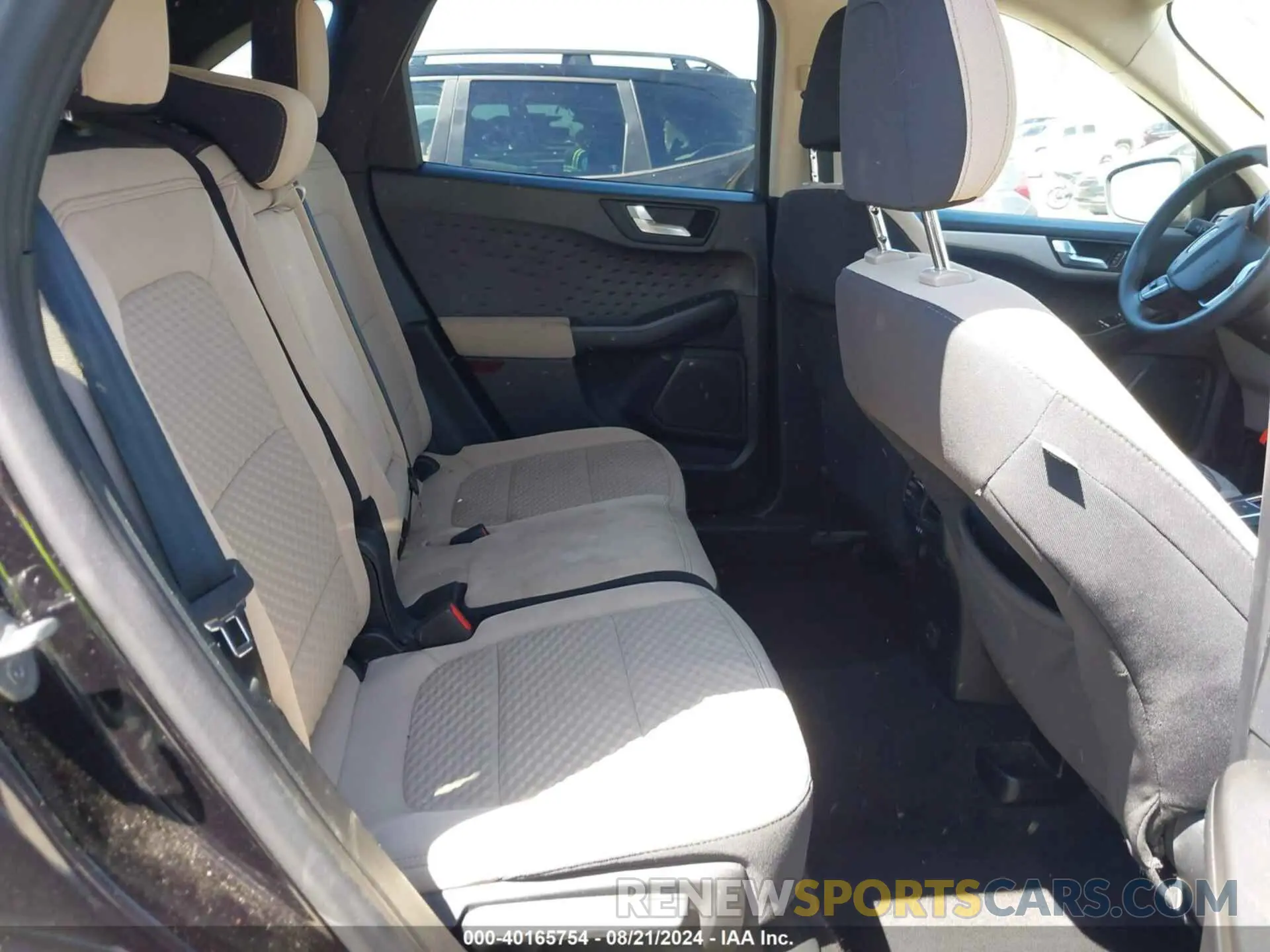 8 fotografías del automóvil dañado 1FMCU9G63LUA89894 FORD ESCAPE 2020