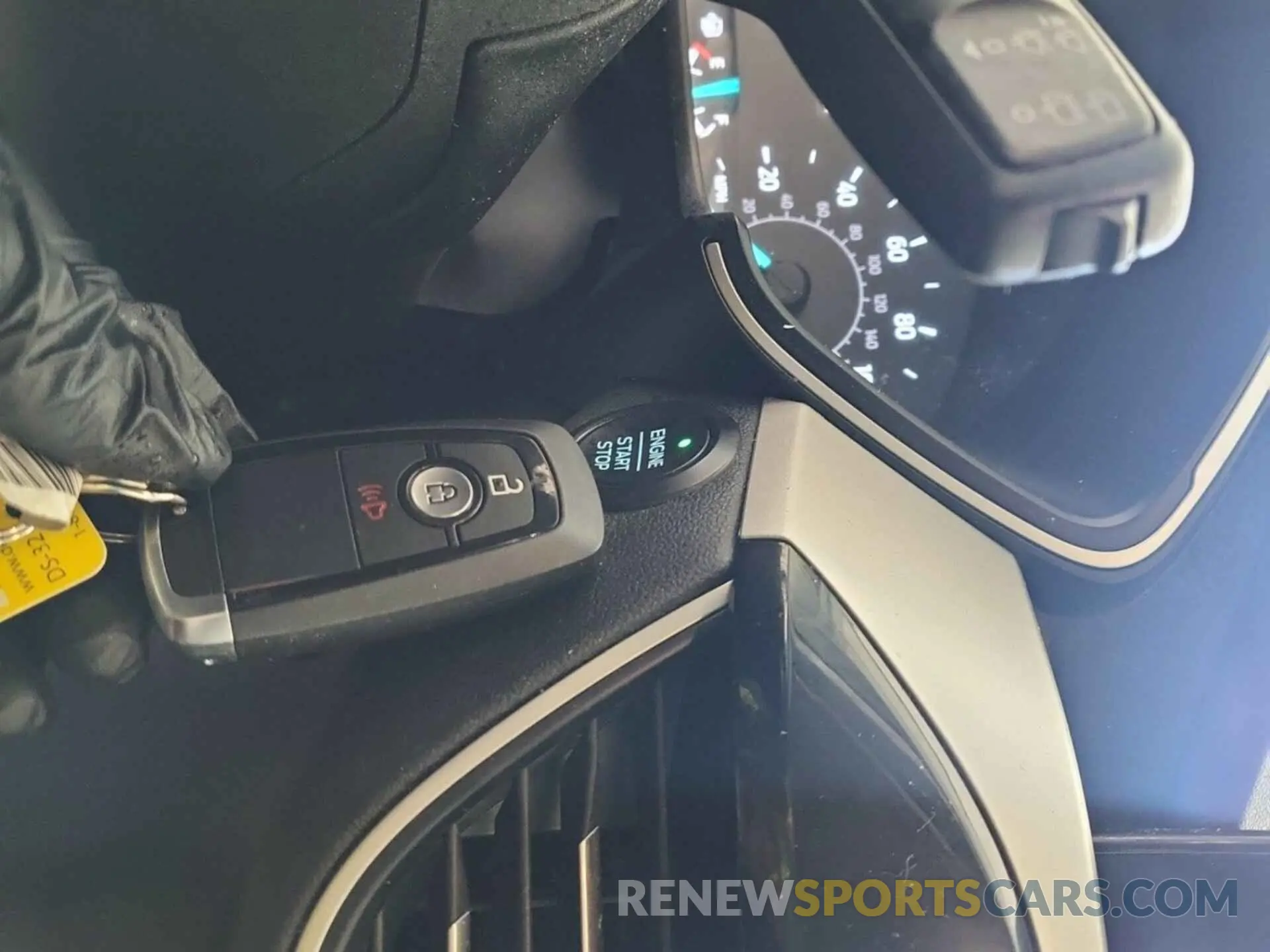 16 fotografías del automóvil dañado 1FMCU9G63LUB81331 FORD ESCAPE 2020