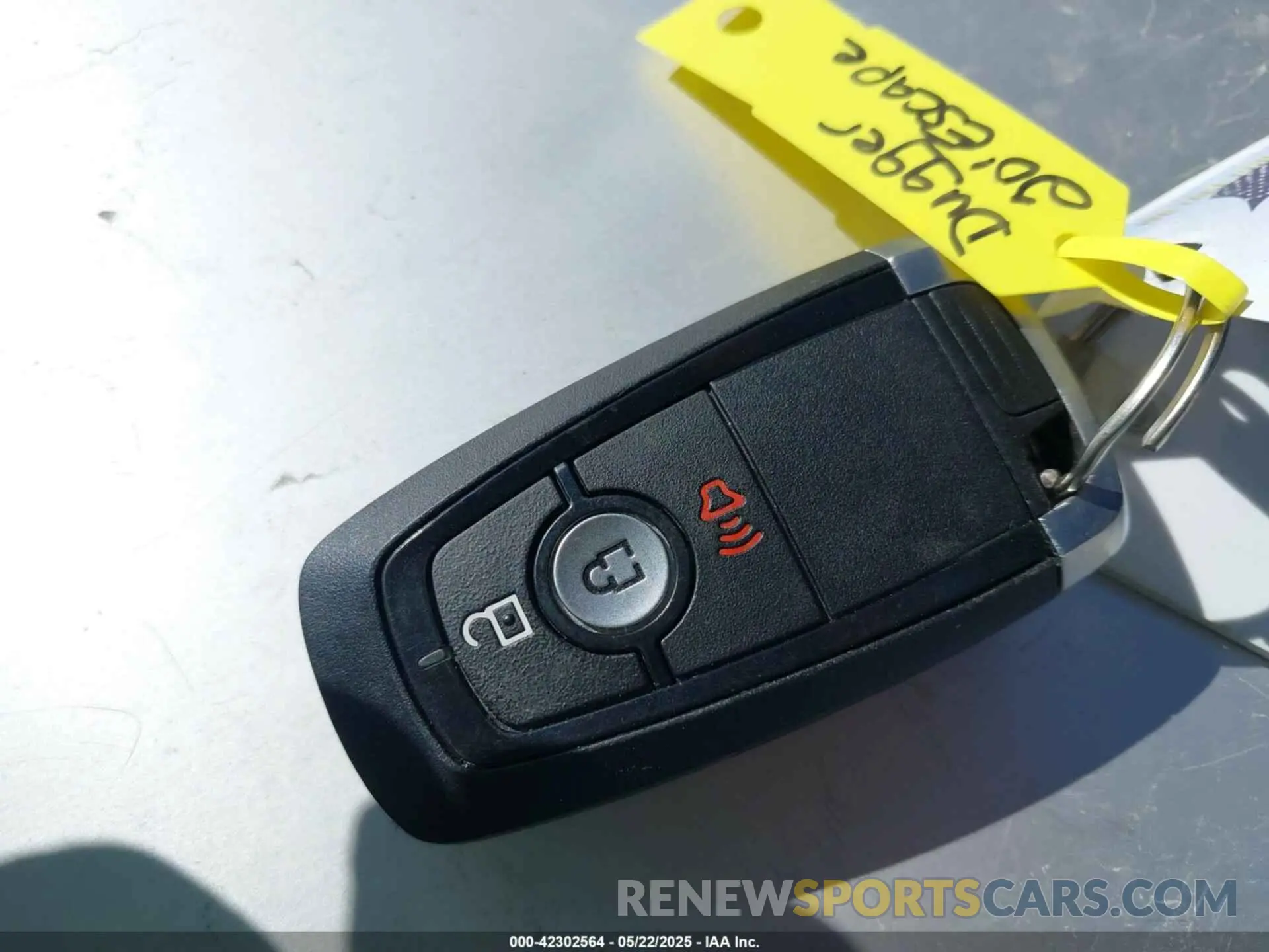 11 fotografías del automóvil dañado 1FMCU9G63LUC13520 FORD ESCAPE 2020
