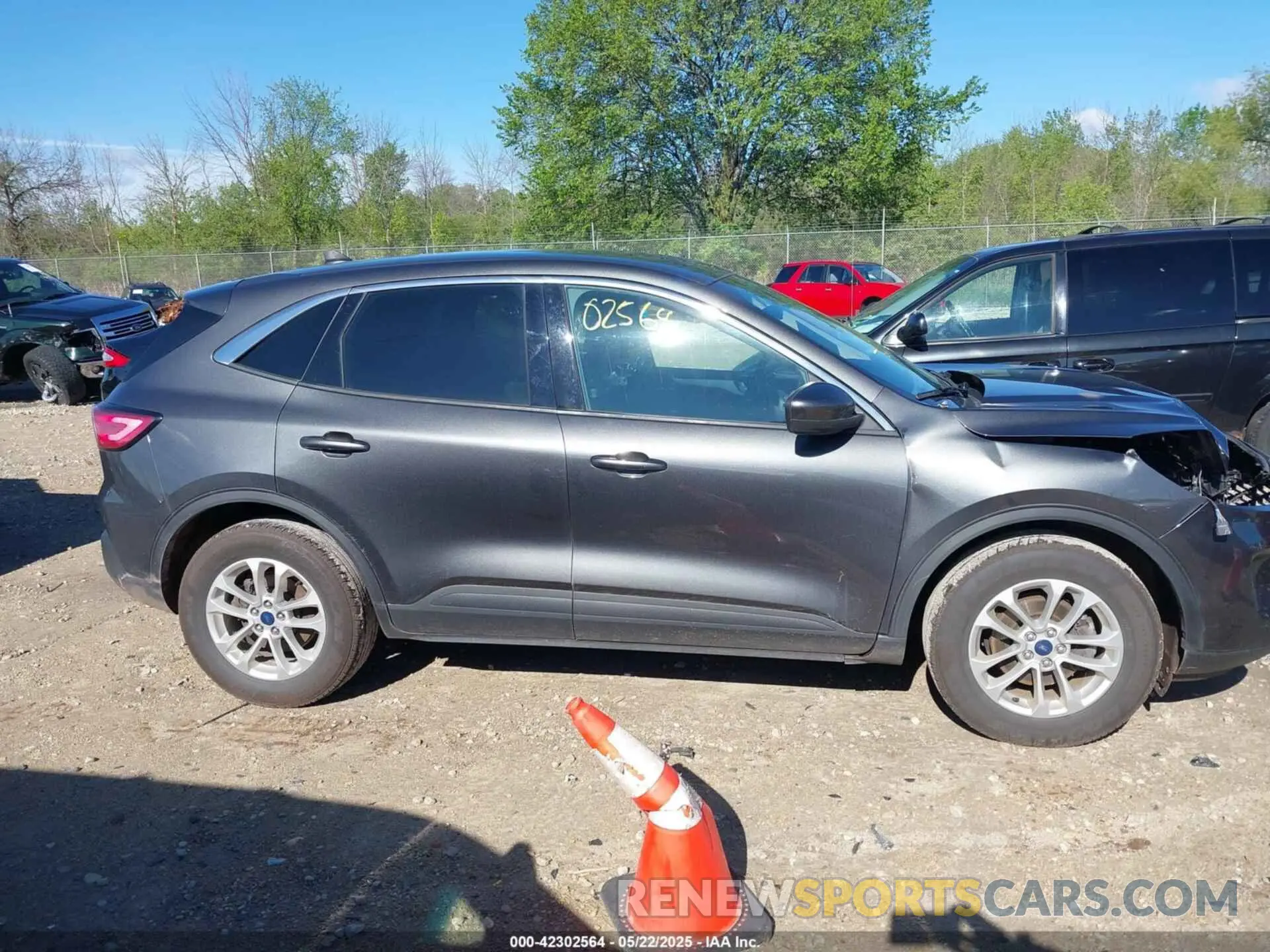 13 fotografías del automóvil dañado 1FMCU9G63LUC13520 FORD ESCAPE 2020