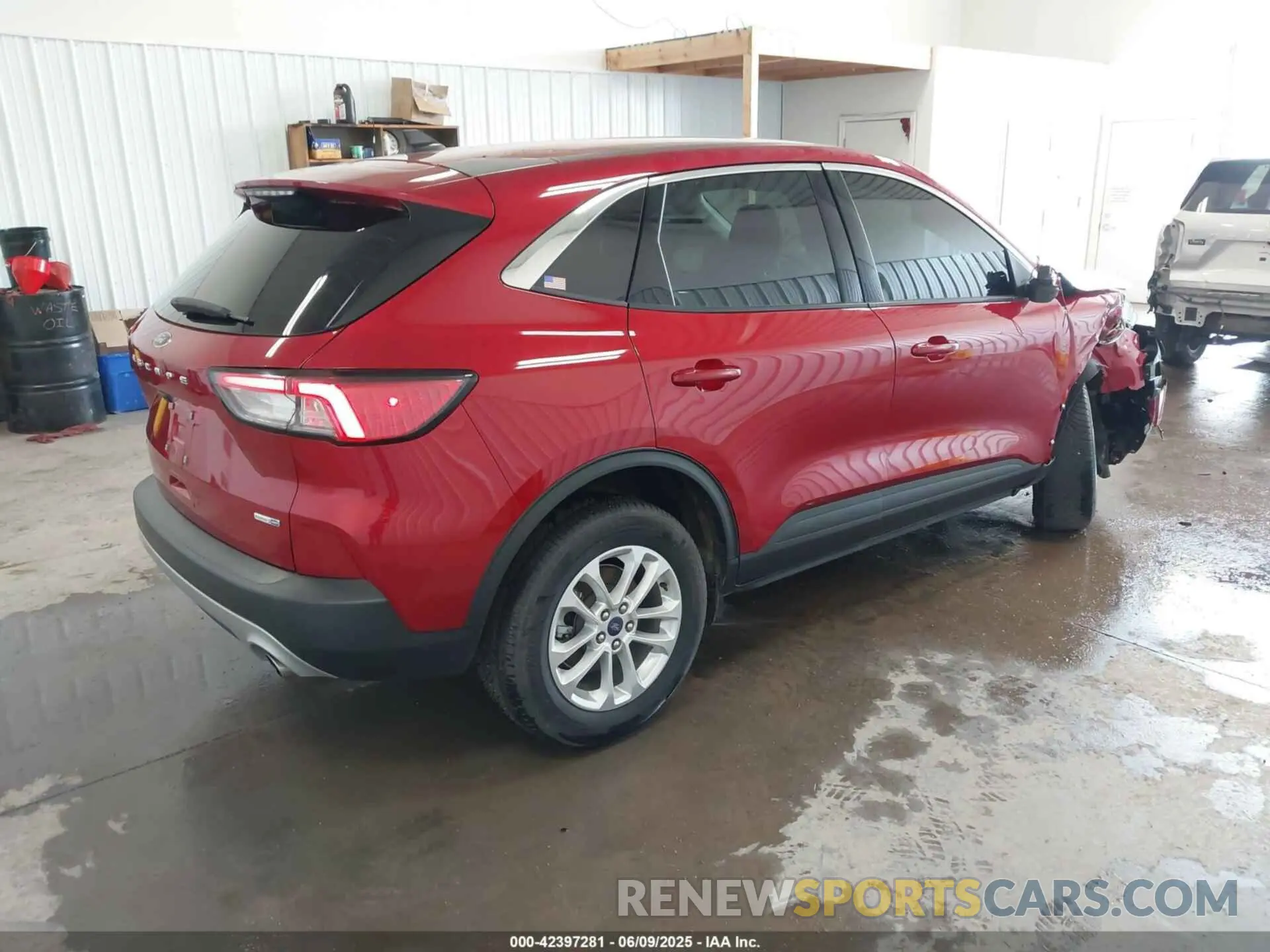 4 fotografías del automóvil dañado 1FMCU9G63LUC24081 FORD ESCAPE 2020