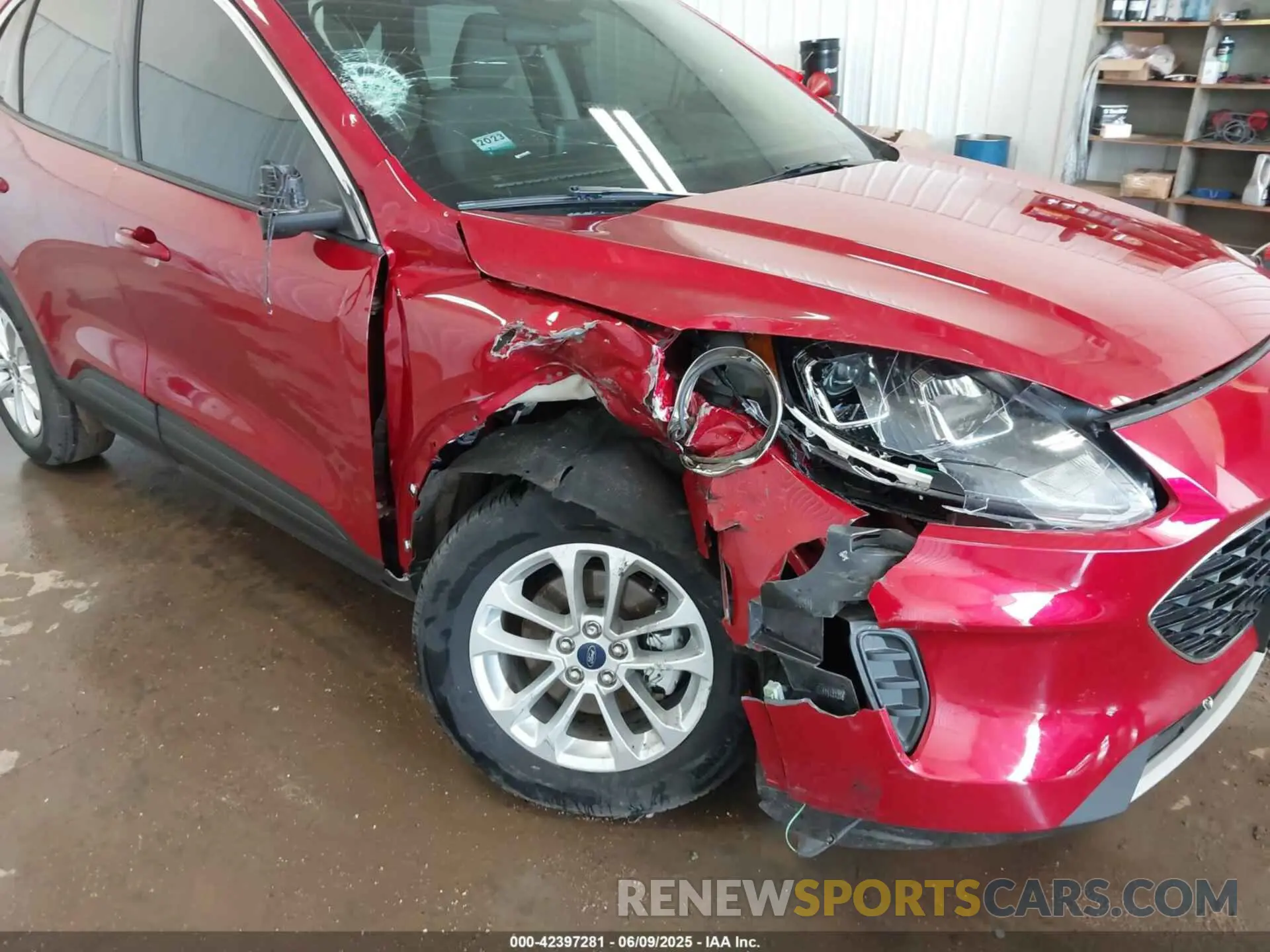 6 fotografías del automóvil dañado 1FMCU9G63LUC24081 FORD ESCAPE 2020