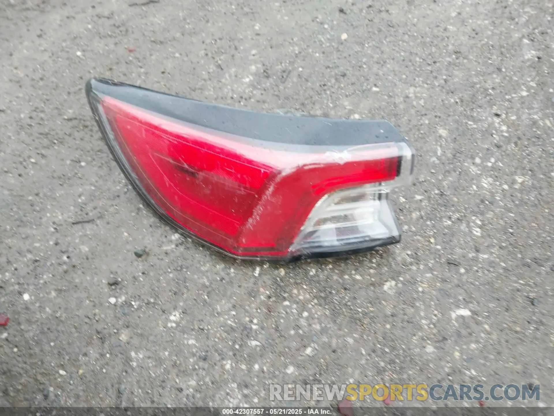 12 fotografías del automóvil dañado 1FMCU9G64LUA25167 FORD ESCAPE 2020
