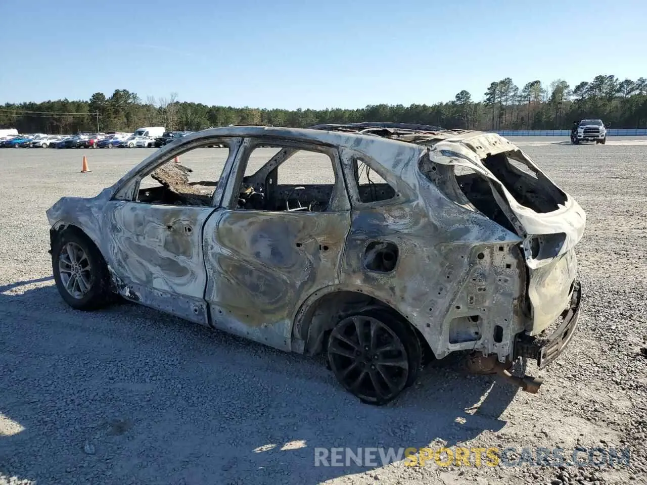 2 fotografías del automóvil dañado 1FMCU9G64LUA69587 FORD ESCAPE 2020