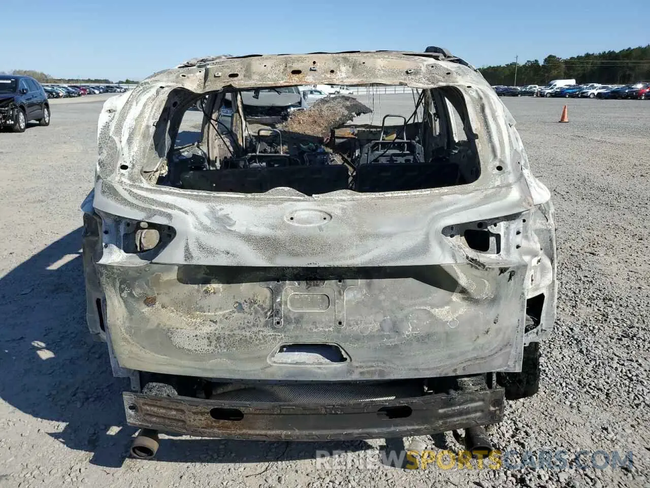 6 fotografías del automóvil dañado 1FMCU9G64LUA69587 FORD ESCAPE 2020