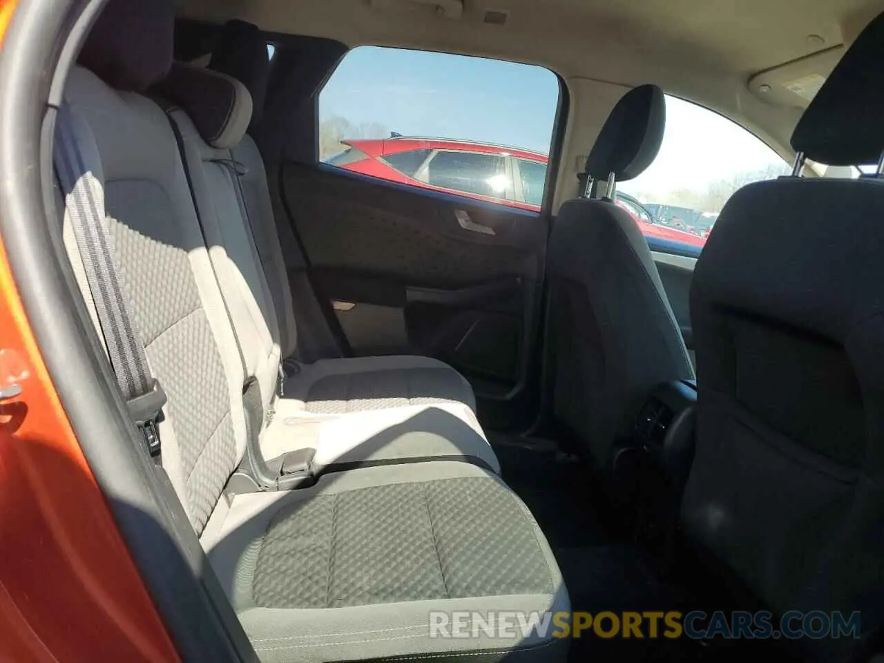 11 fotografías del automóvil dañado 1FMCU9G64LUA71632 FORD ESCAPE 2020