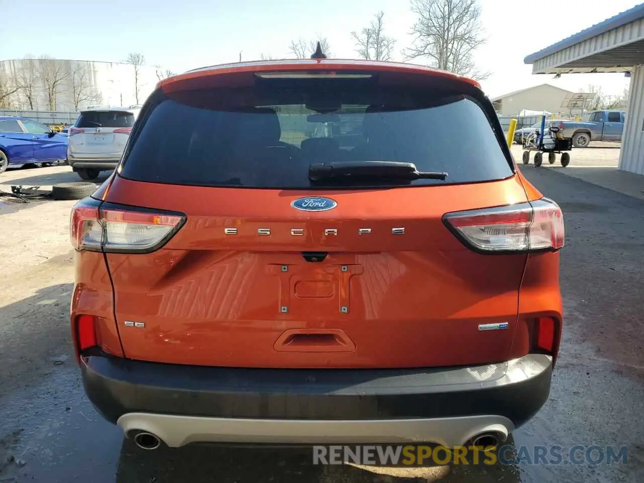6 fotografías del automóvil dañado 1FMCU9G64LUA71632 FORD ESCAPE 2020