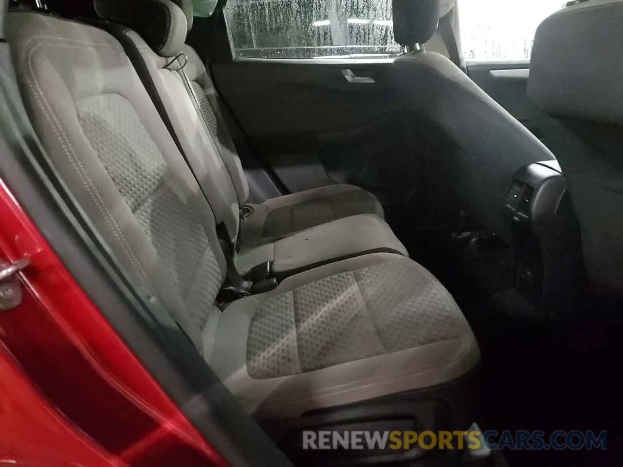 10 fotografías del automóvil dañado 1FMCU9G64LUA90049 FORD ESCAPE 2020