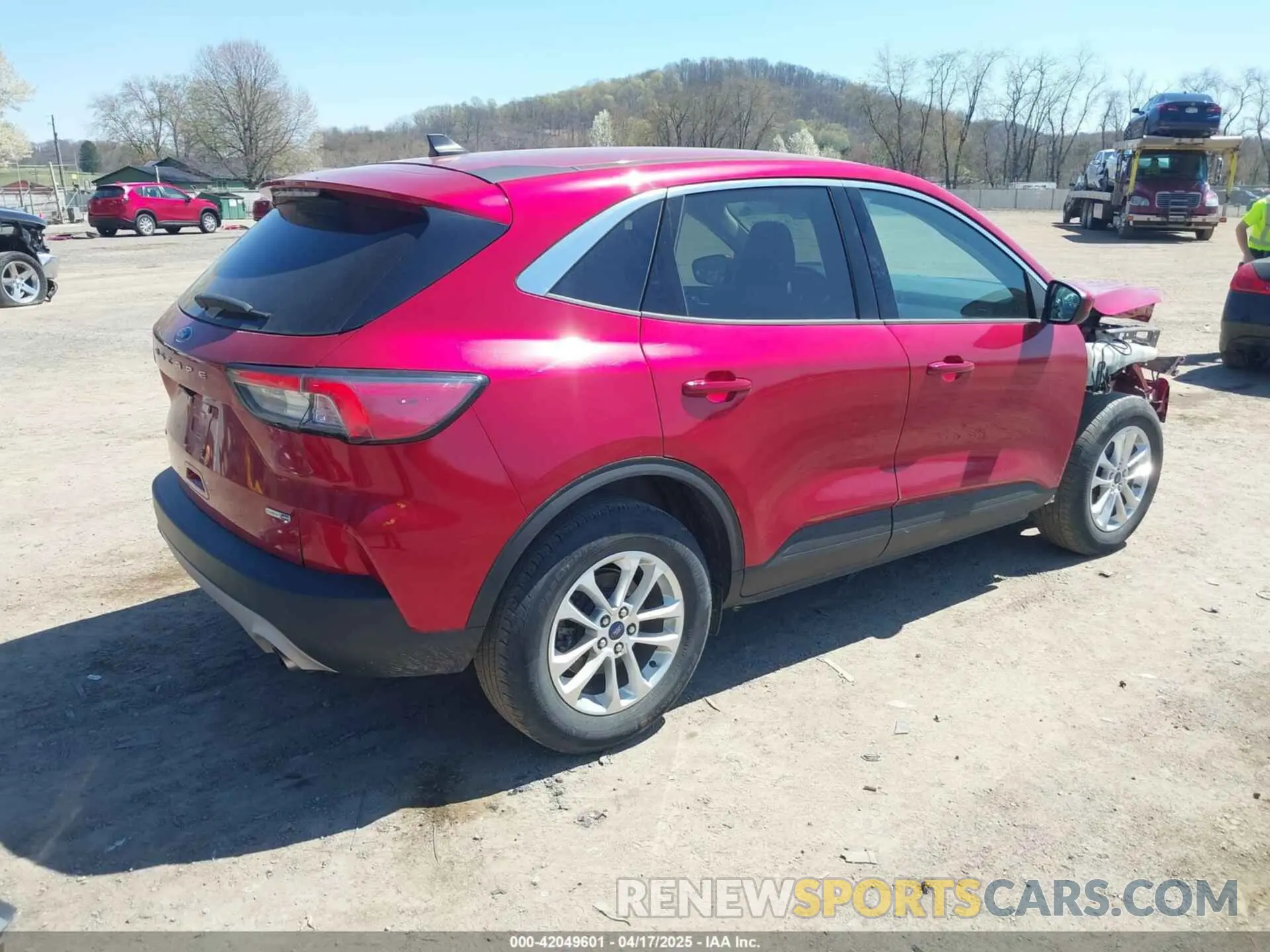 4 fotografías del automóvil dañado 1FMCU9G64LUB29416 FORD ESCAPE 2020