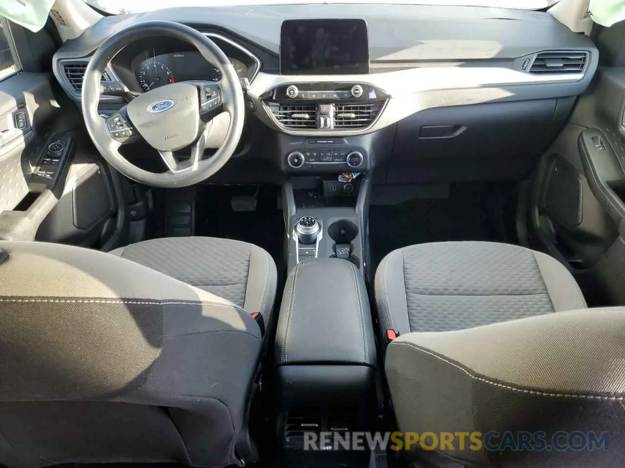 8 fotografías del automóvil dañado 1FMCU9G64LUB64716 FORD ESCAPE 2020
