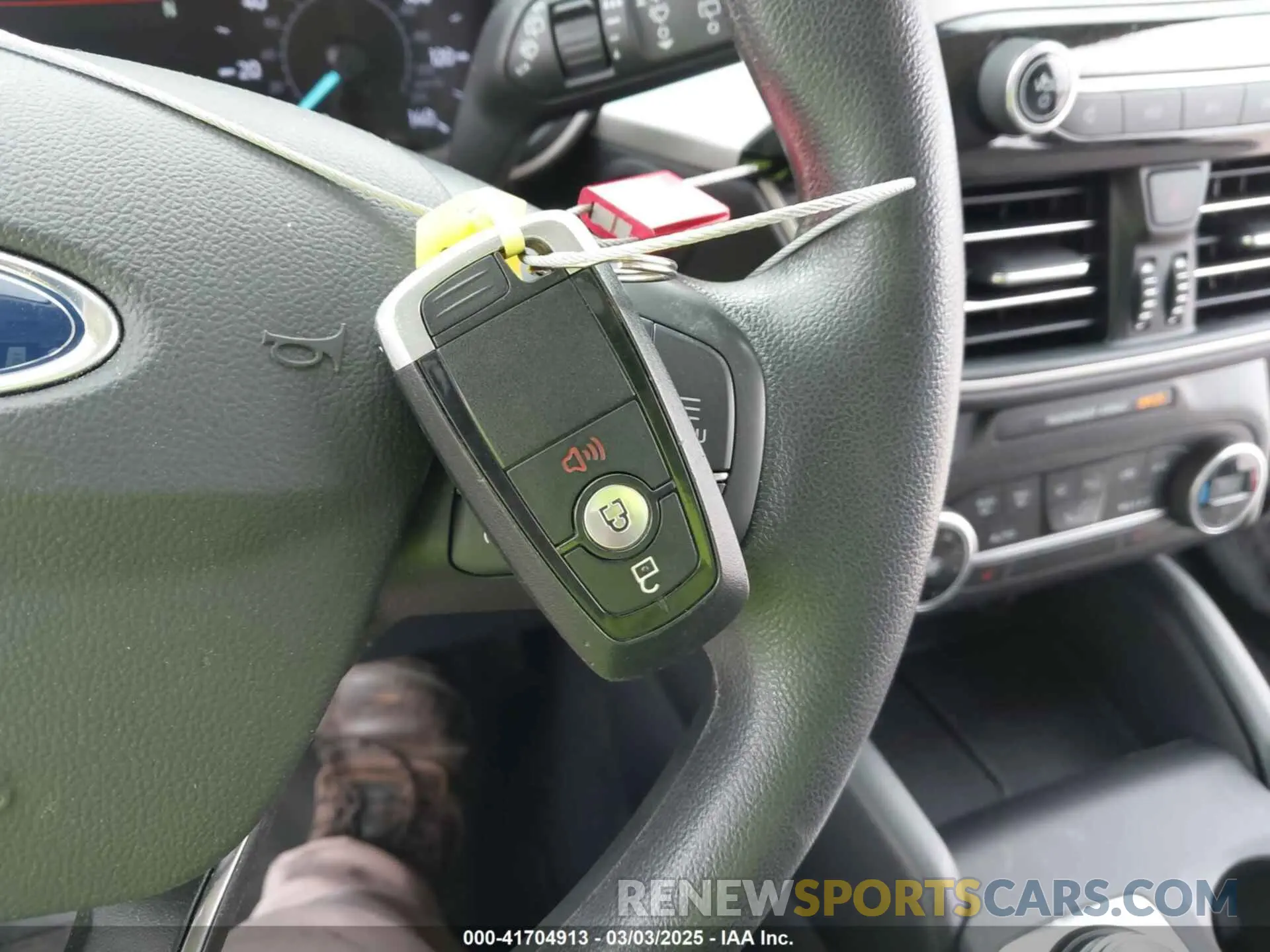 11 fotografías del automóvil dañado 1FMCU9G64LUB85887 FORD ESCAPE 2020