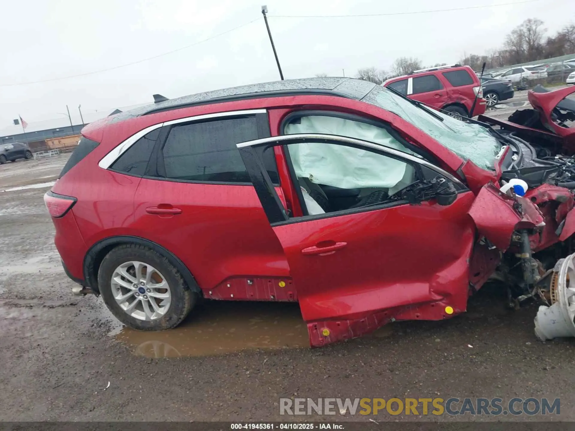 13 fotografías del automóvil dañado 1FMCU9G64LUC53007 FORD ESCAPE 2020