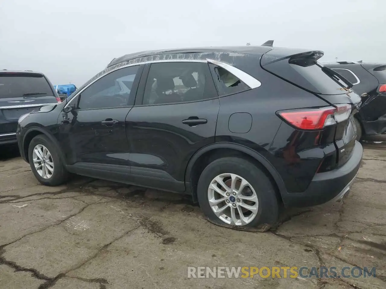 2 fotografías del automóvil dañado 1FMCU9G64LUC66162 FORD ESCAPE 2020
