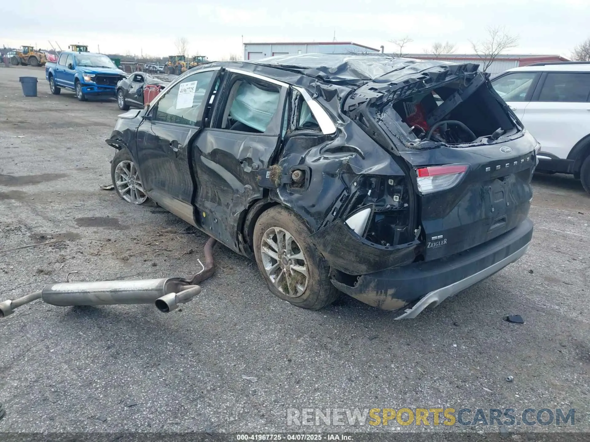 3 fotografías del automóvil dañado 1FMCU9G65LUA09107 FORD ESCAPE 2020