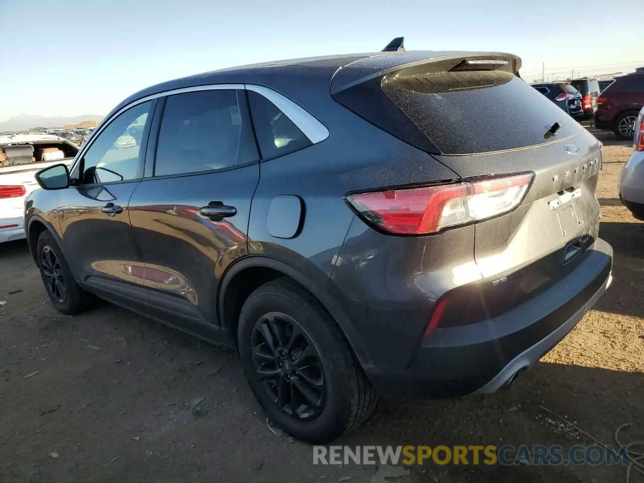 2 fotografías del automóvil dañado 1FMCU9G65LUA69632 FORD ESCAPE 2020
