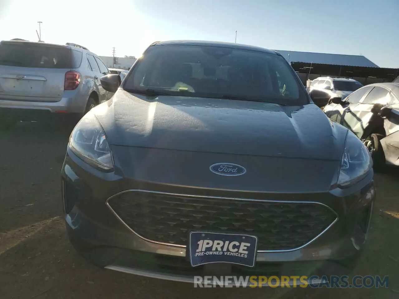 5 fotografías del automóvil dañado 1FMCU9G65LUA69632 FORD ESCAPE 2020