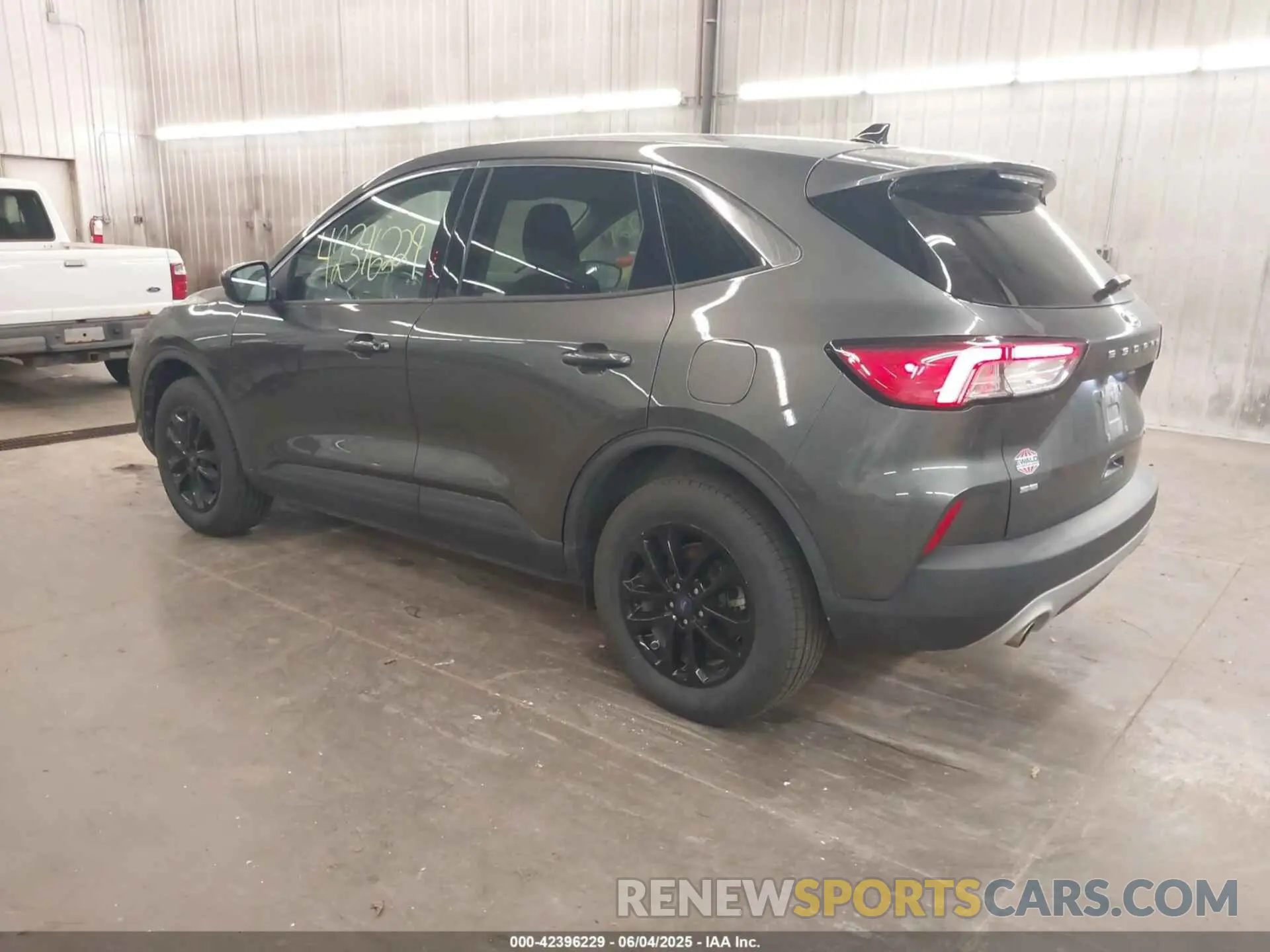 3 fotografías del automóvil dañado 1FMCU9G65LUA99617 FORD ESCAPE 2020