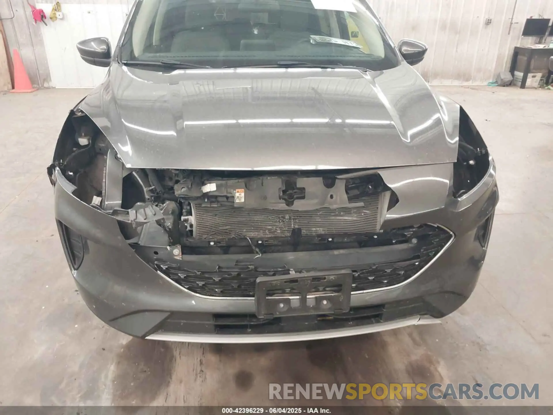 6 fotografías del automóvil dañado 1FMCU9G65LUA99617 FORD ESCAPE 2020