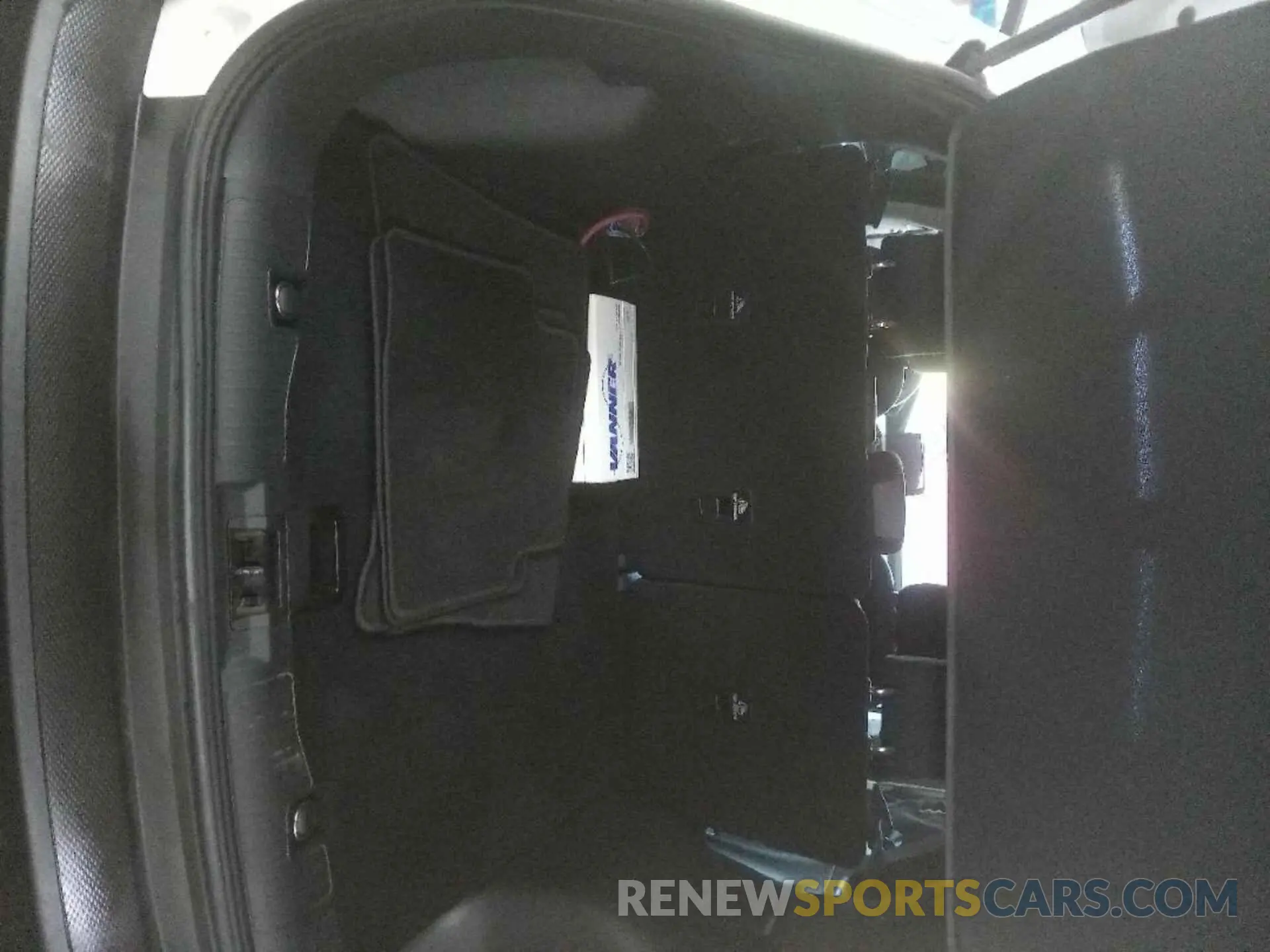 2 fotografías del automóvil dañado 1FMCU9G65LUB80729 FORD ESCAPE 2020