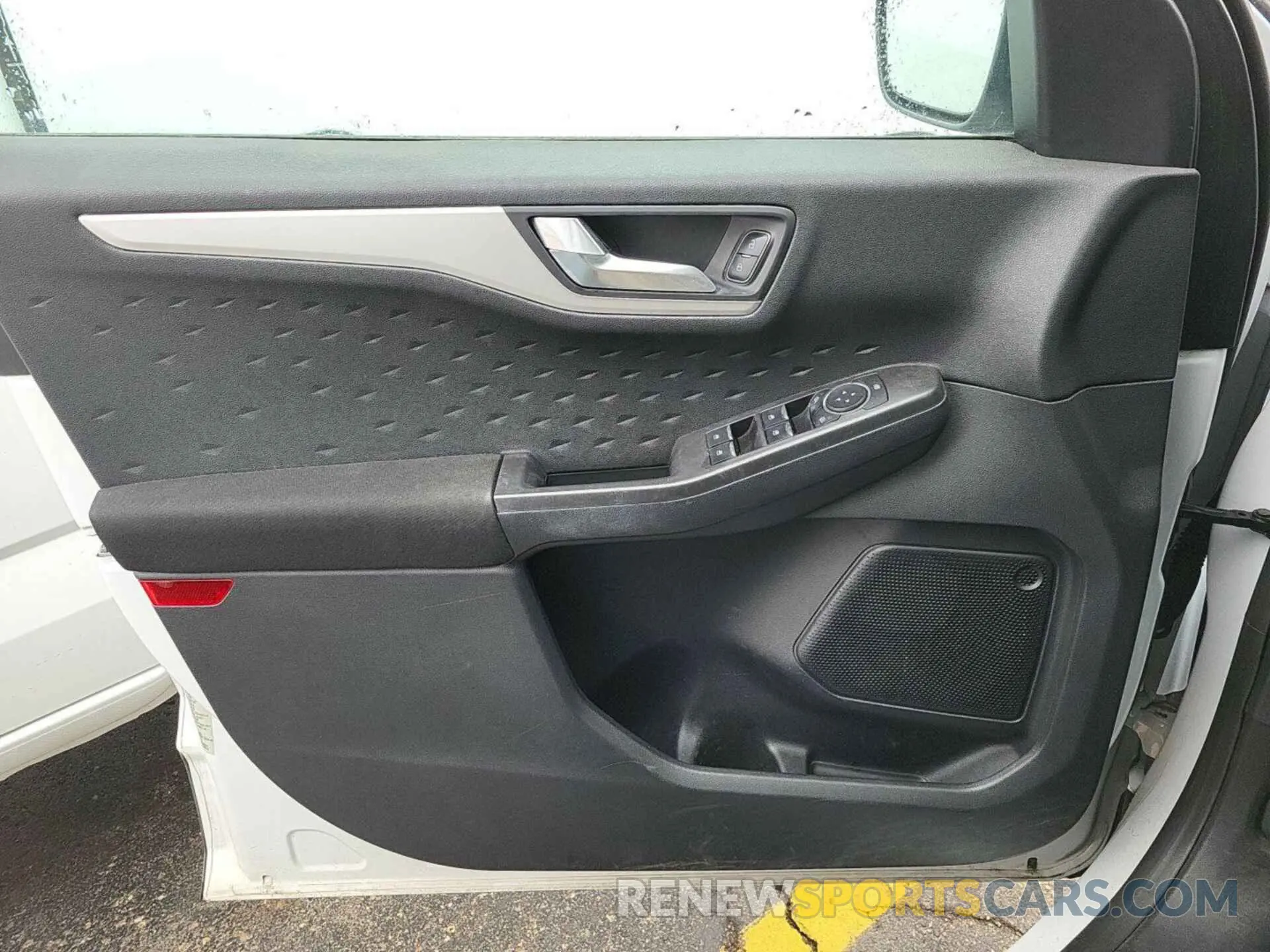 6 fotografías del automóvil dañado 1FMCU9G65LUB80729 FORD ESCAPE 2020