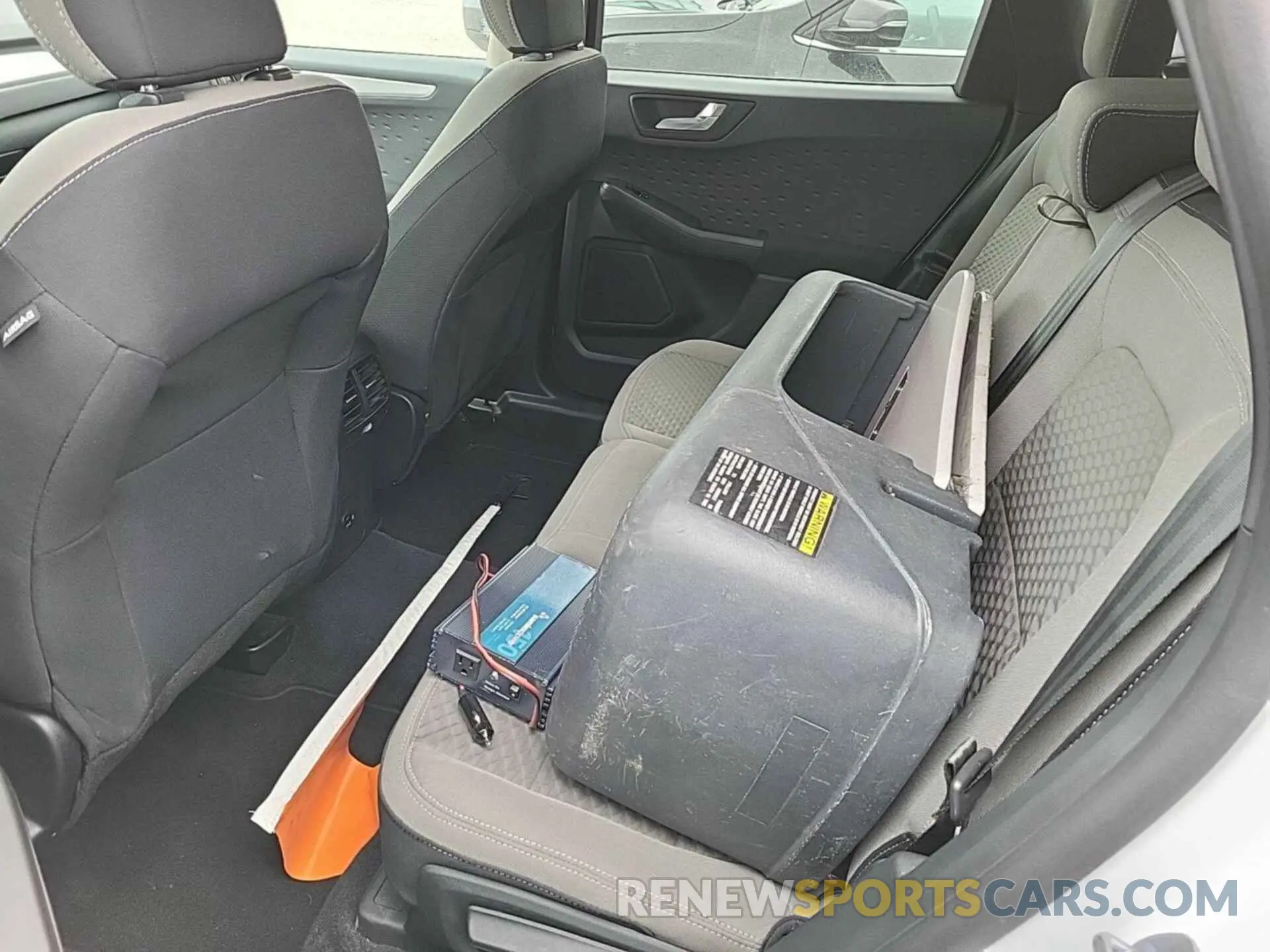 8 fotografías del automóvil dañado 1FMCU9G65LUB80729 FORD ESCAPE 2020