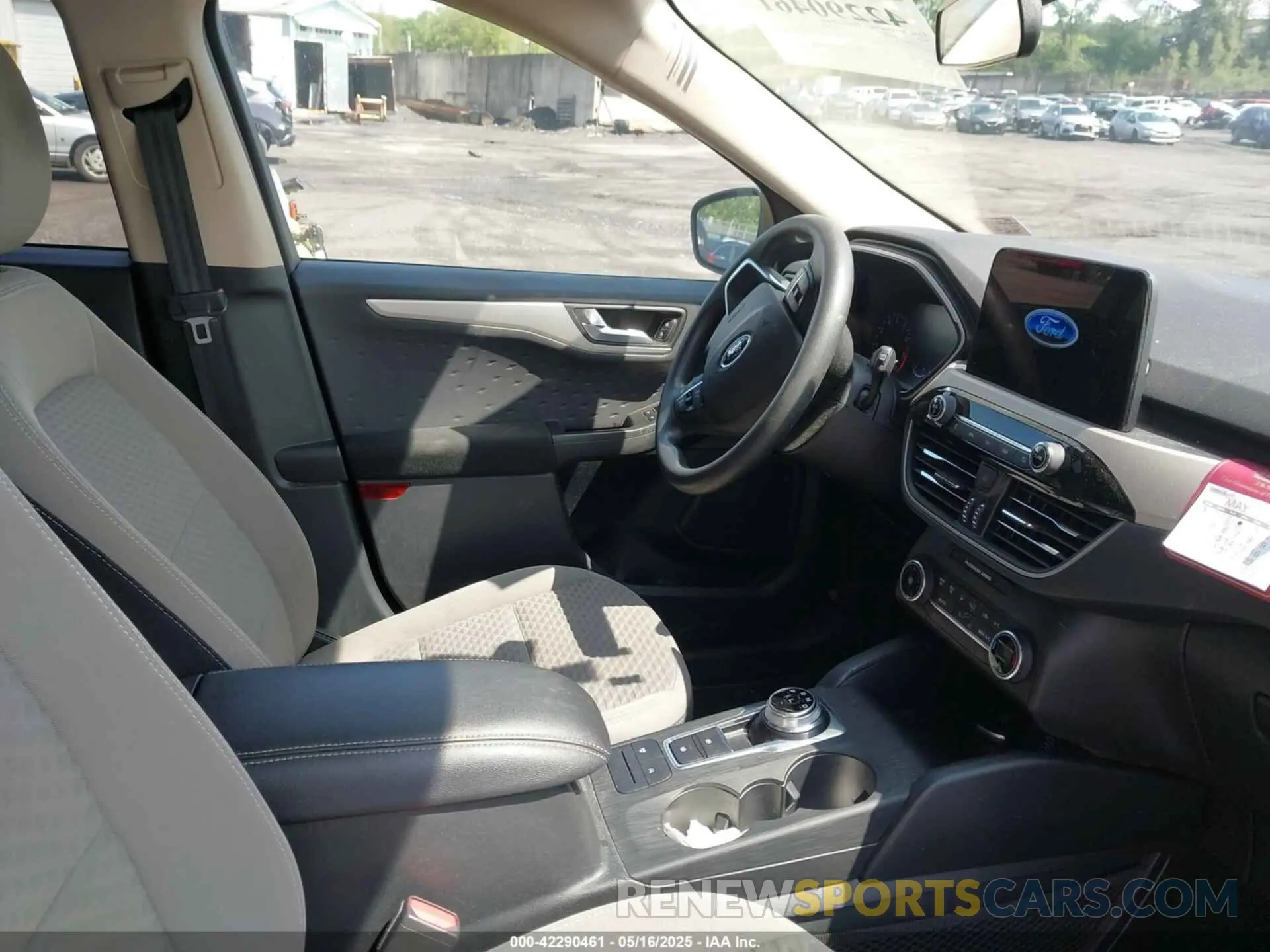5 fotografías del automóvil dañado 1FMCU9G65LUC68793 FORD ESCAPE 2020