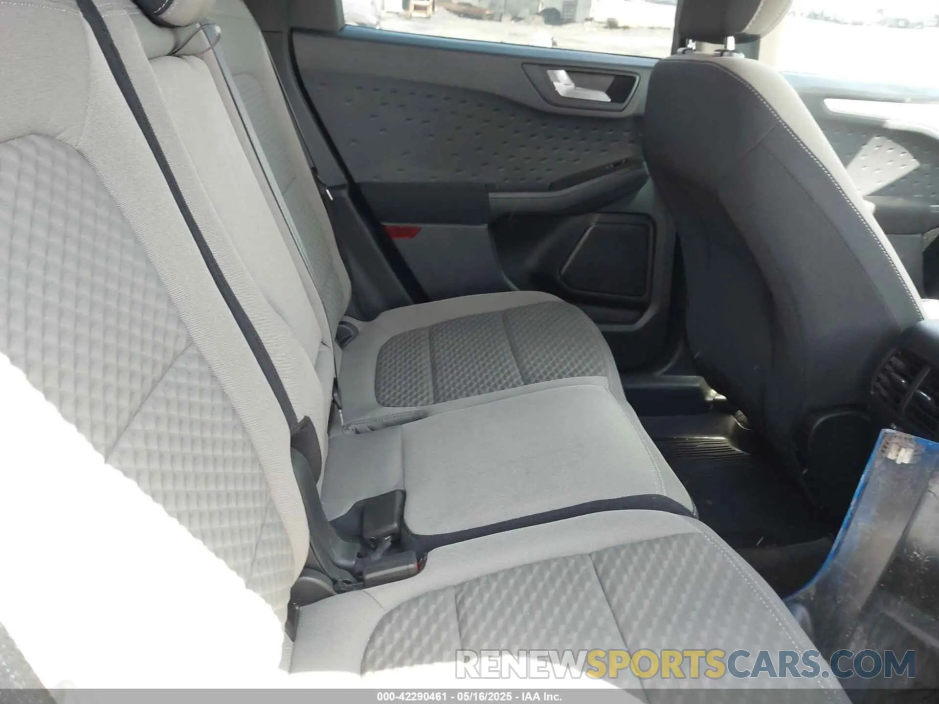 8 fotografías del automóvil dañado 1FMCU9G65LUC68793 FORD ESCAPE 2020