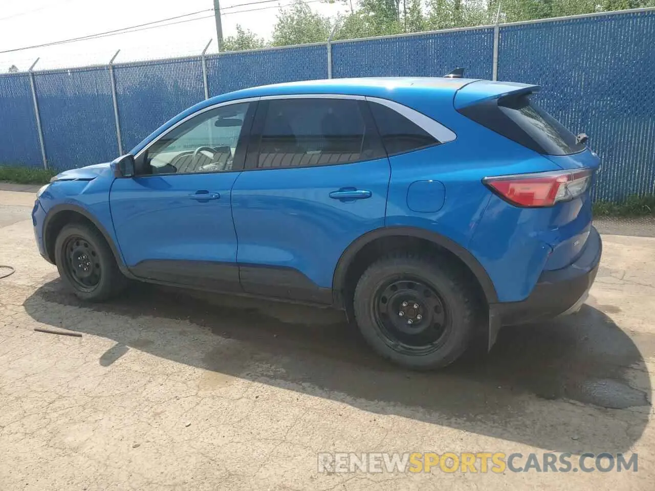 2 fotografías del automóvil dañado 1FMCU9G66LUA01355 FORD ESCAPE 2020