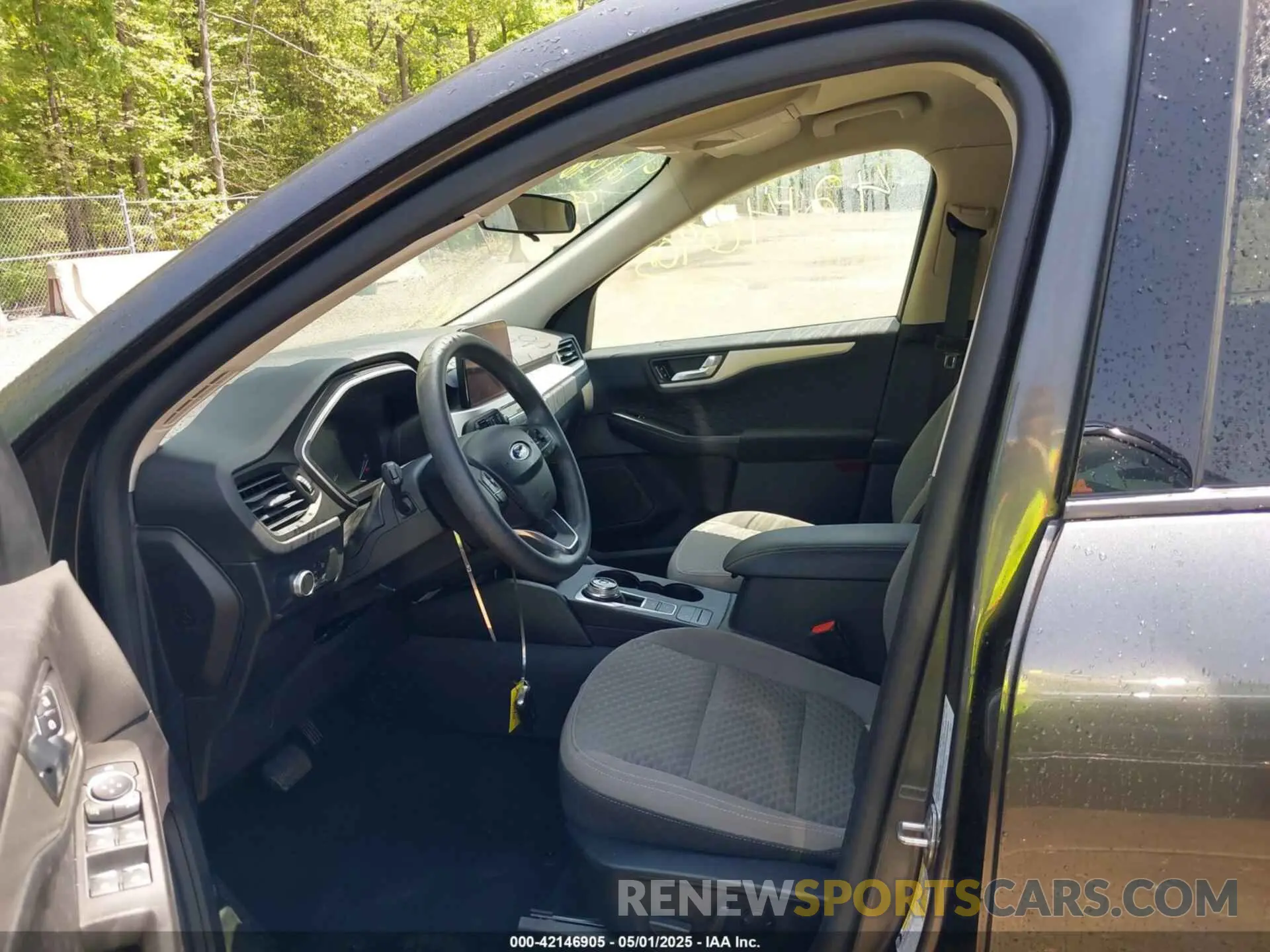 5 fotografías del automóvil dañado 1FMCU9G66LUA94684 FORD ESCAPE 2020