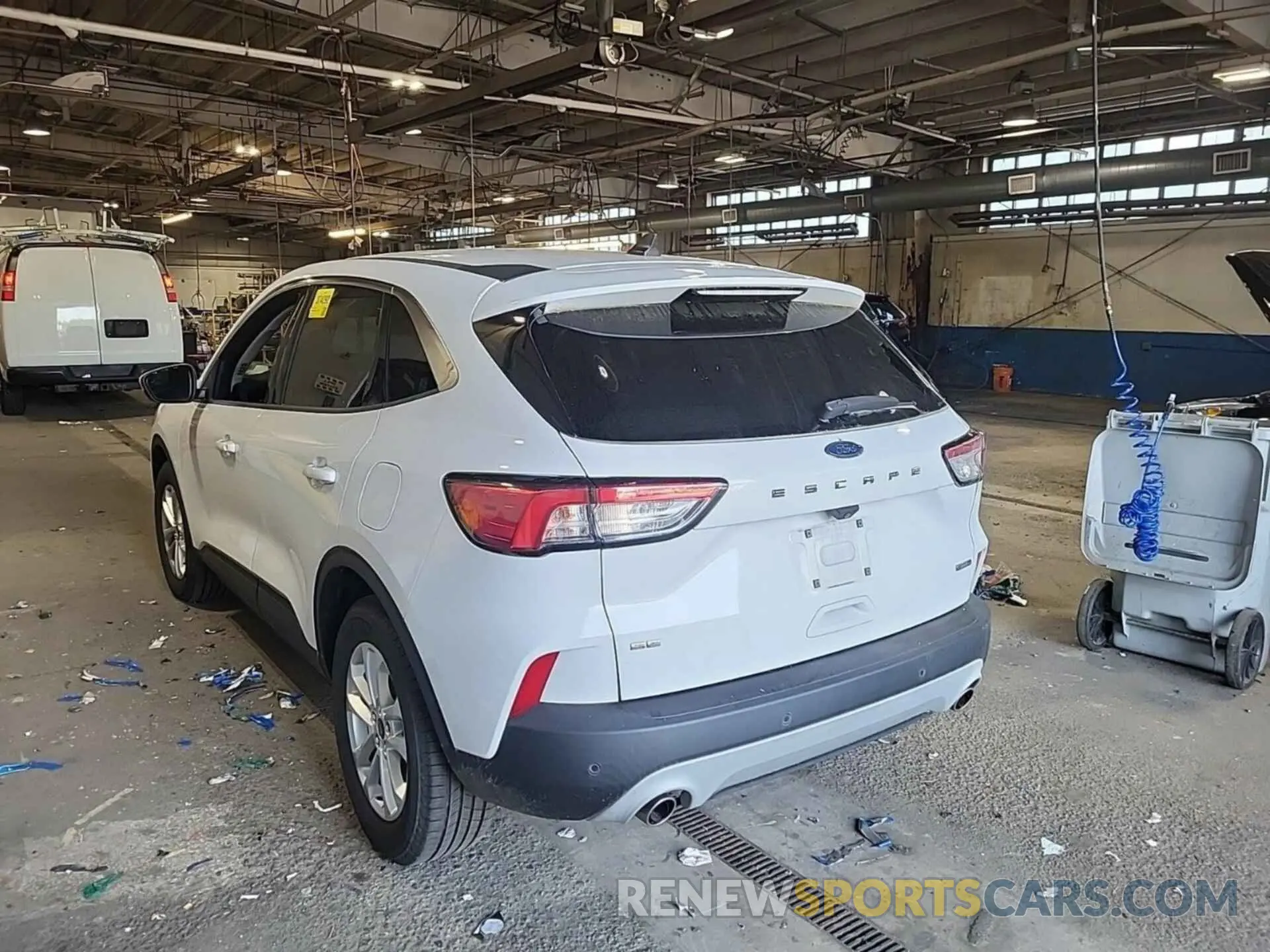 15 fotografías del automóvil dañado 1FMCU9G66LUB14805 FORD ESCAPE 2020