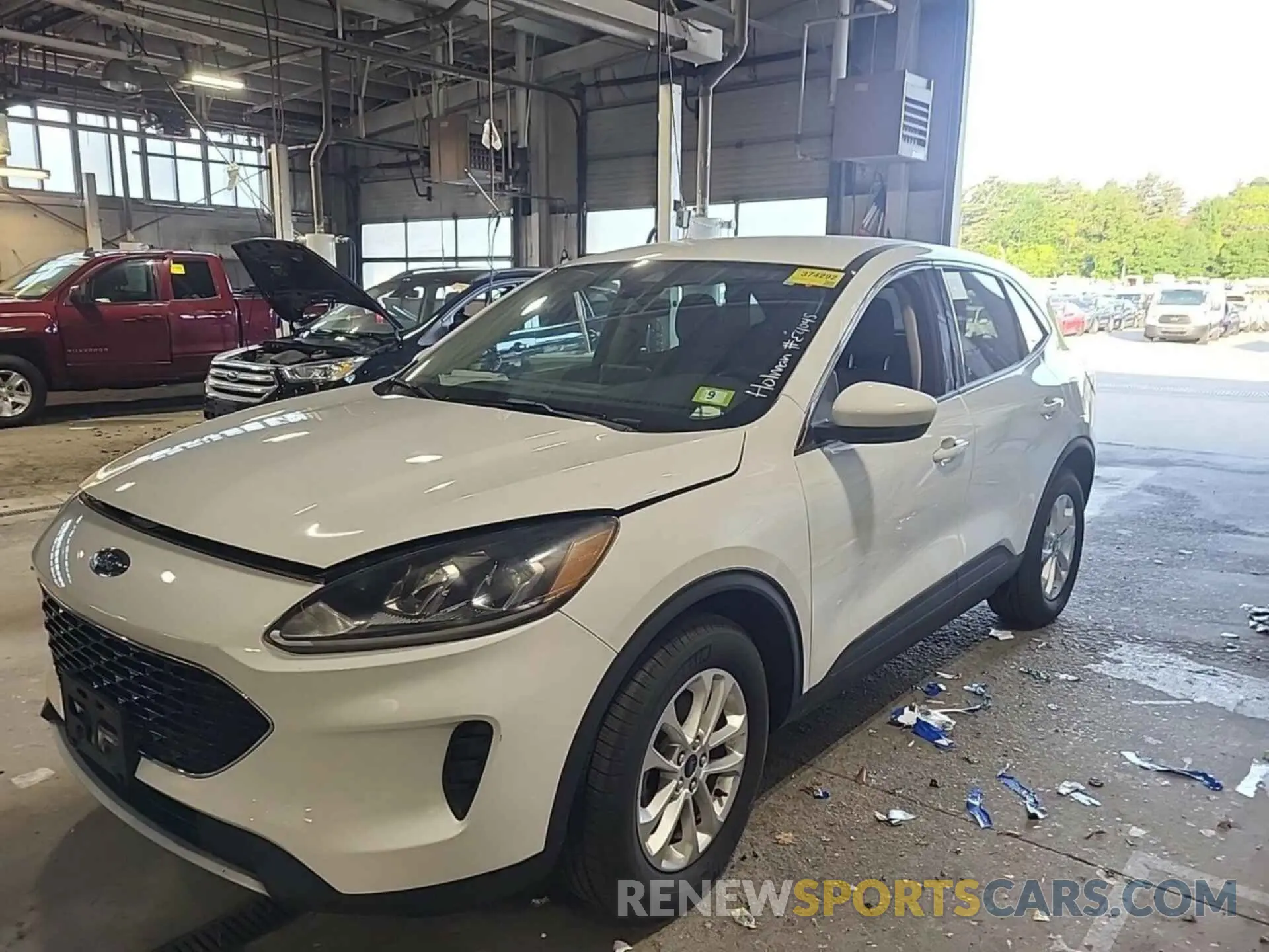 28 fotografías del automóvil dañado 1FMCU9G66LUB14805 FORD ESCAPE 2020