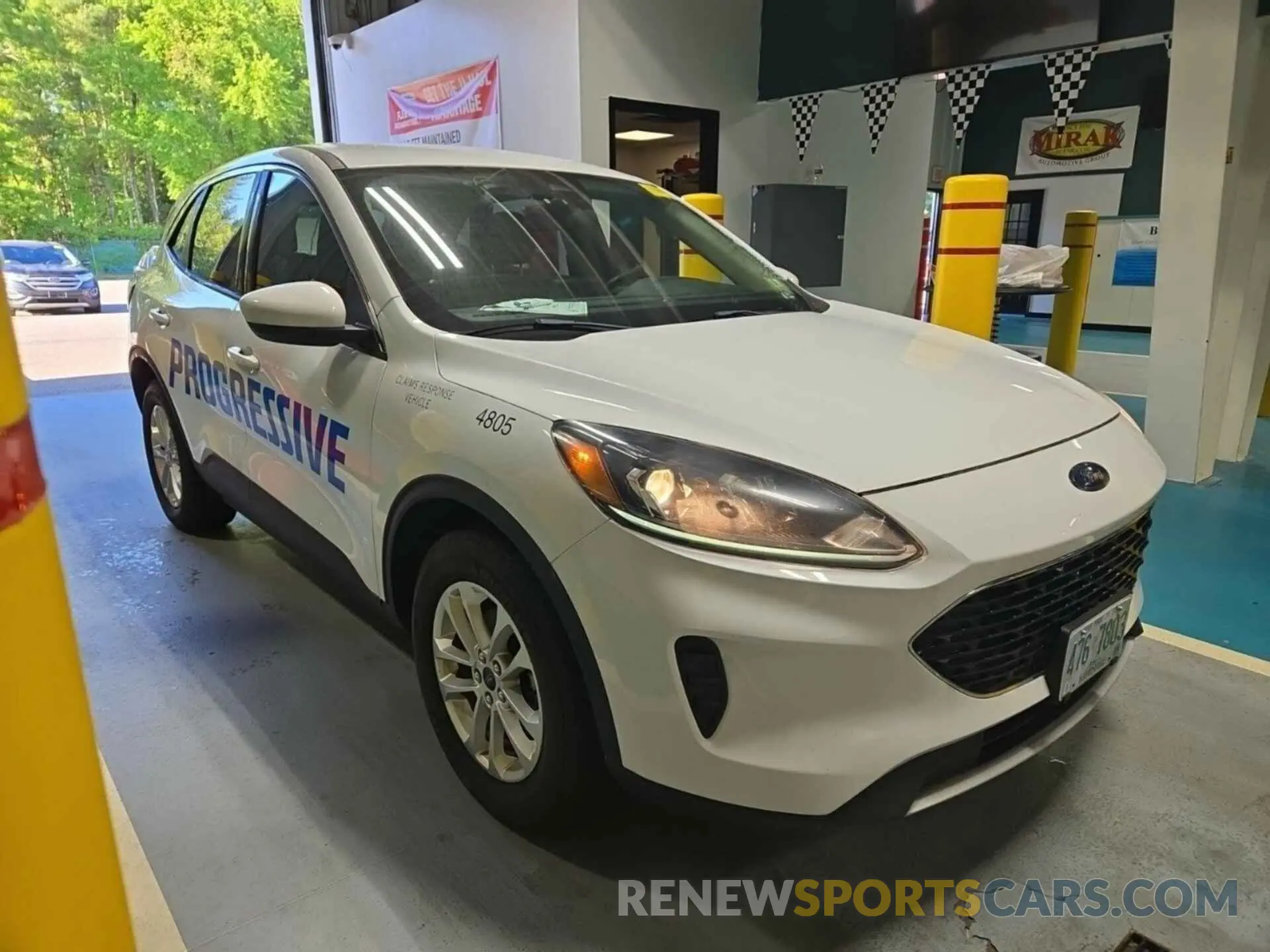 6 fotografías del automóvil dañado 1FMCU9G66LUB14805 FORD ESCAPE 2020
