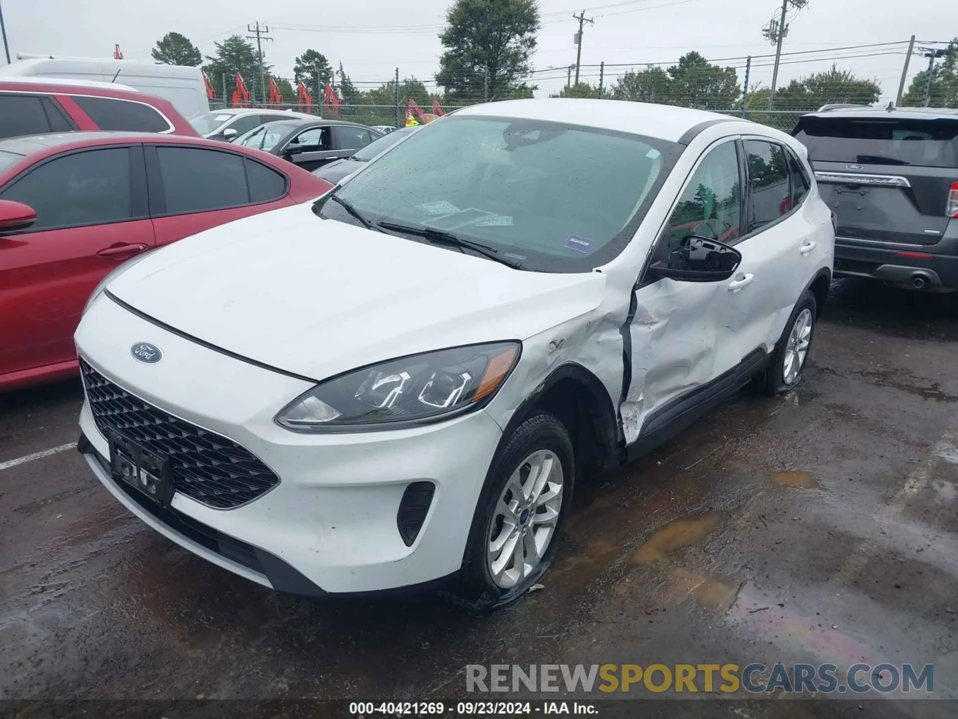 2 fotografías del automóvil dañado 1FMCU9G67LUA64867 FORD ESCAPE 2020